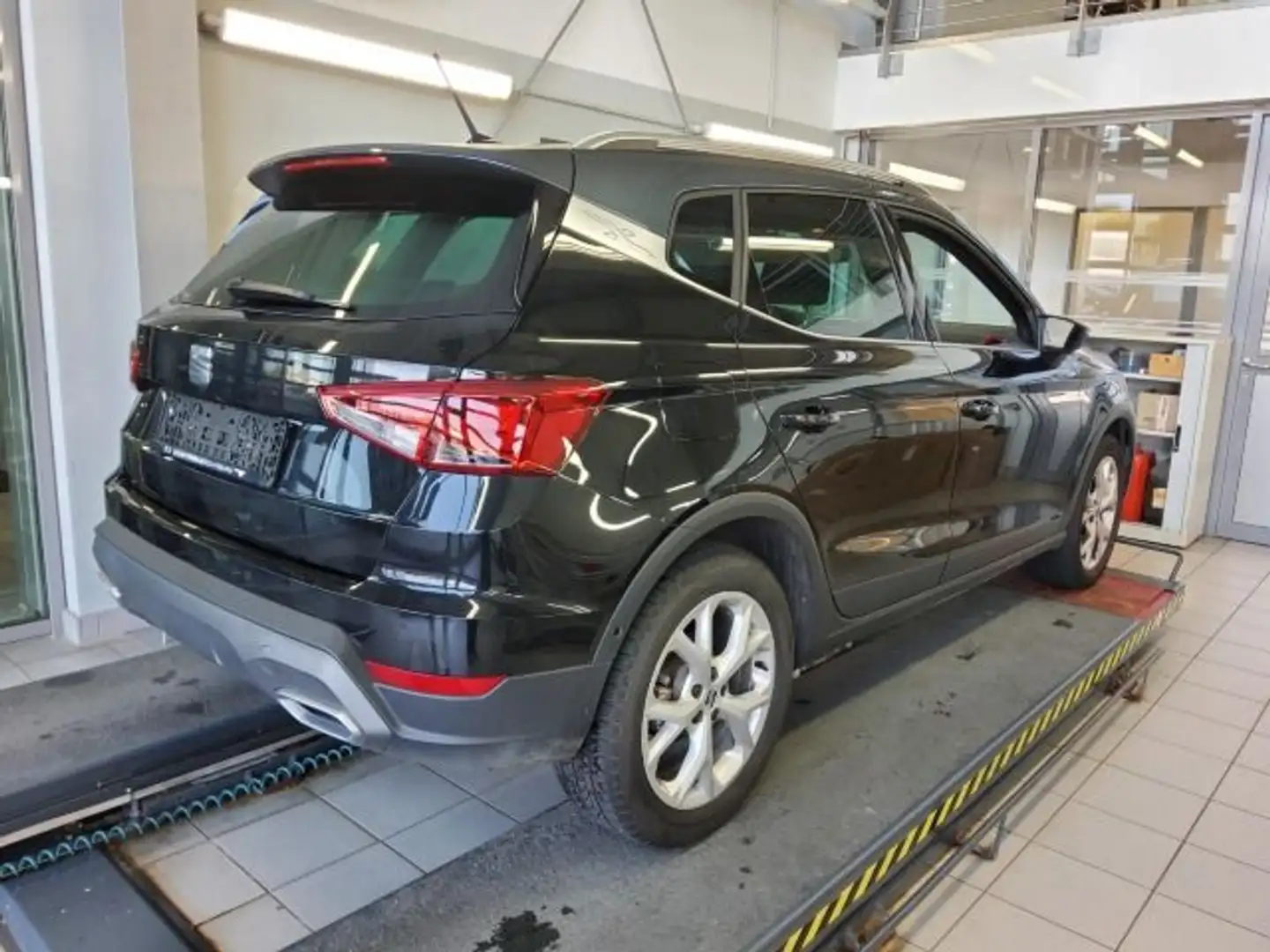 SEAT Arona 1.0 TSI FR Rückfahrkam/LED/Navi Schwarz - 2