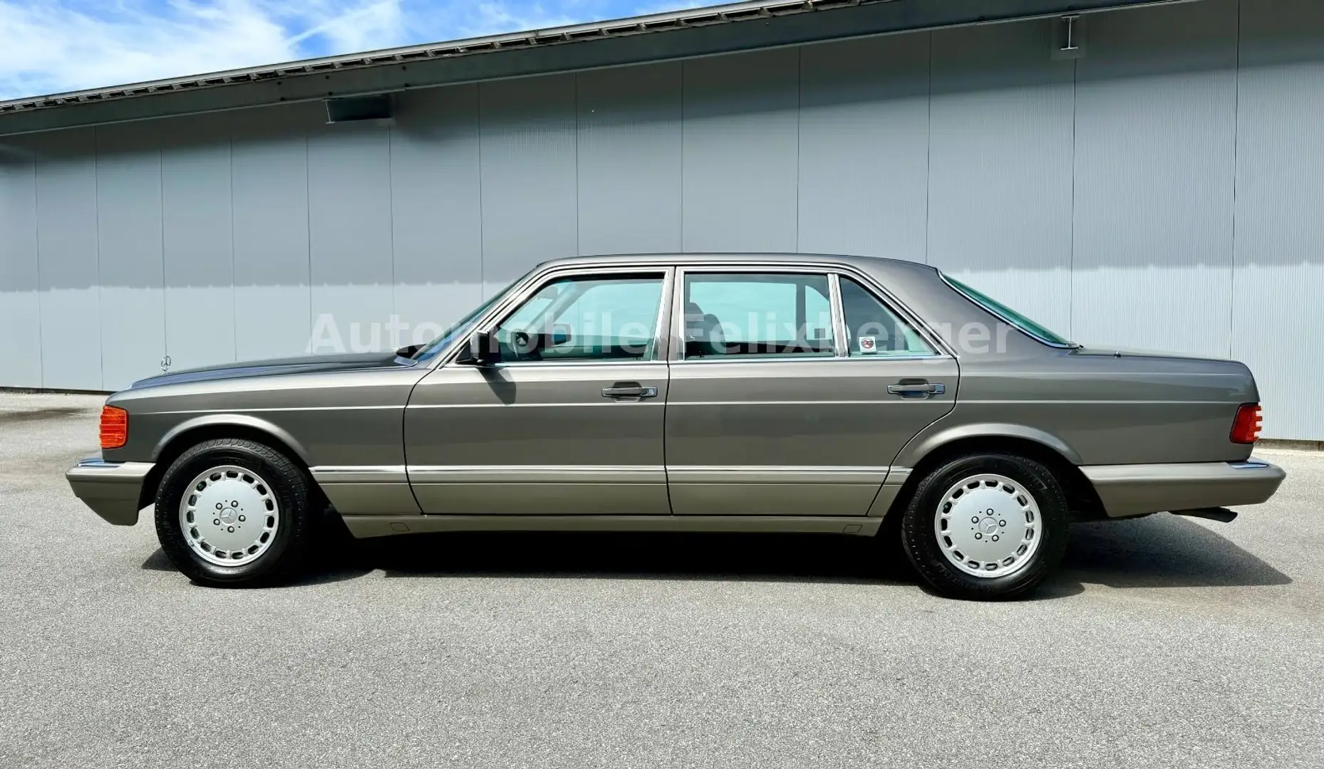 Mercedes-Benz 420 SEL one owner with only 62000miles Gri - 2