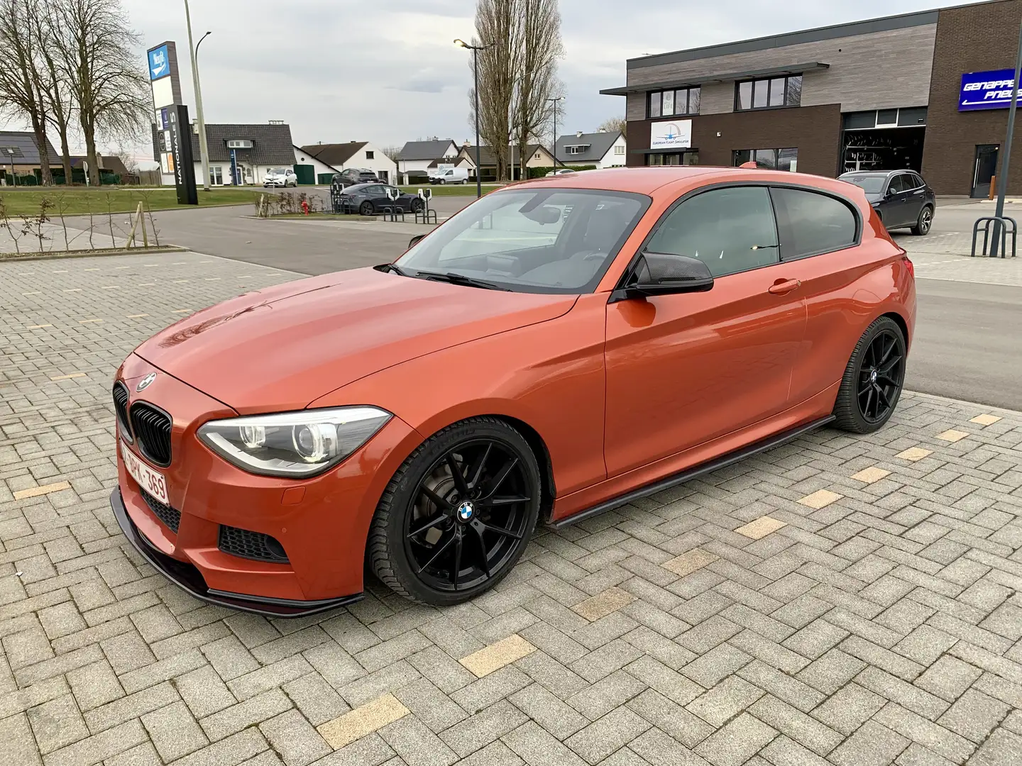 BMW 116 116i Sport Line Oranje - 2