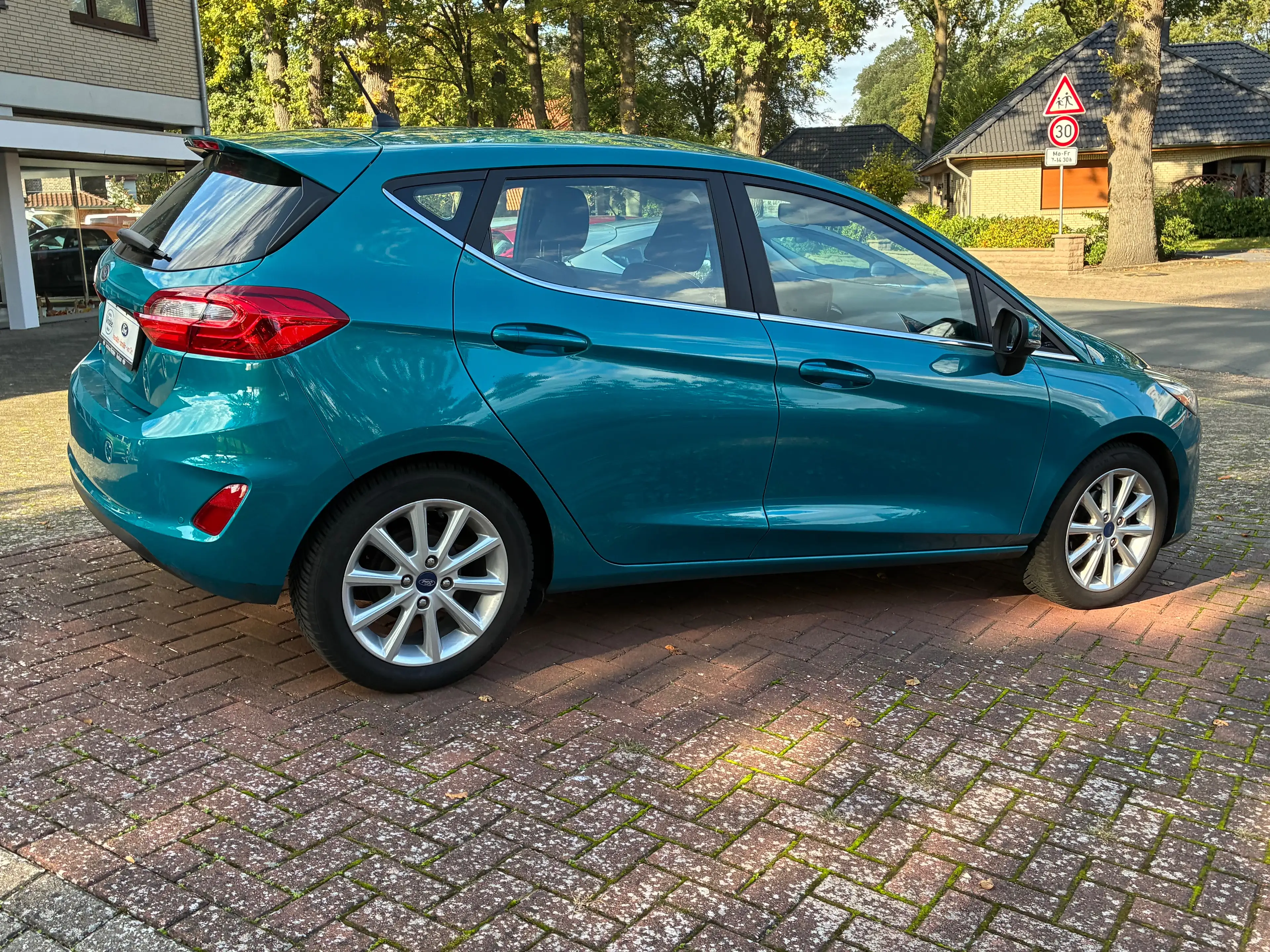 Ford Fiesta Titanium — photo 8