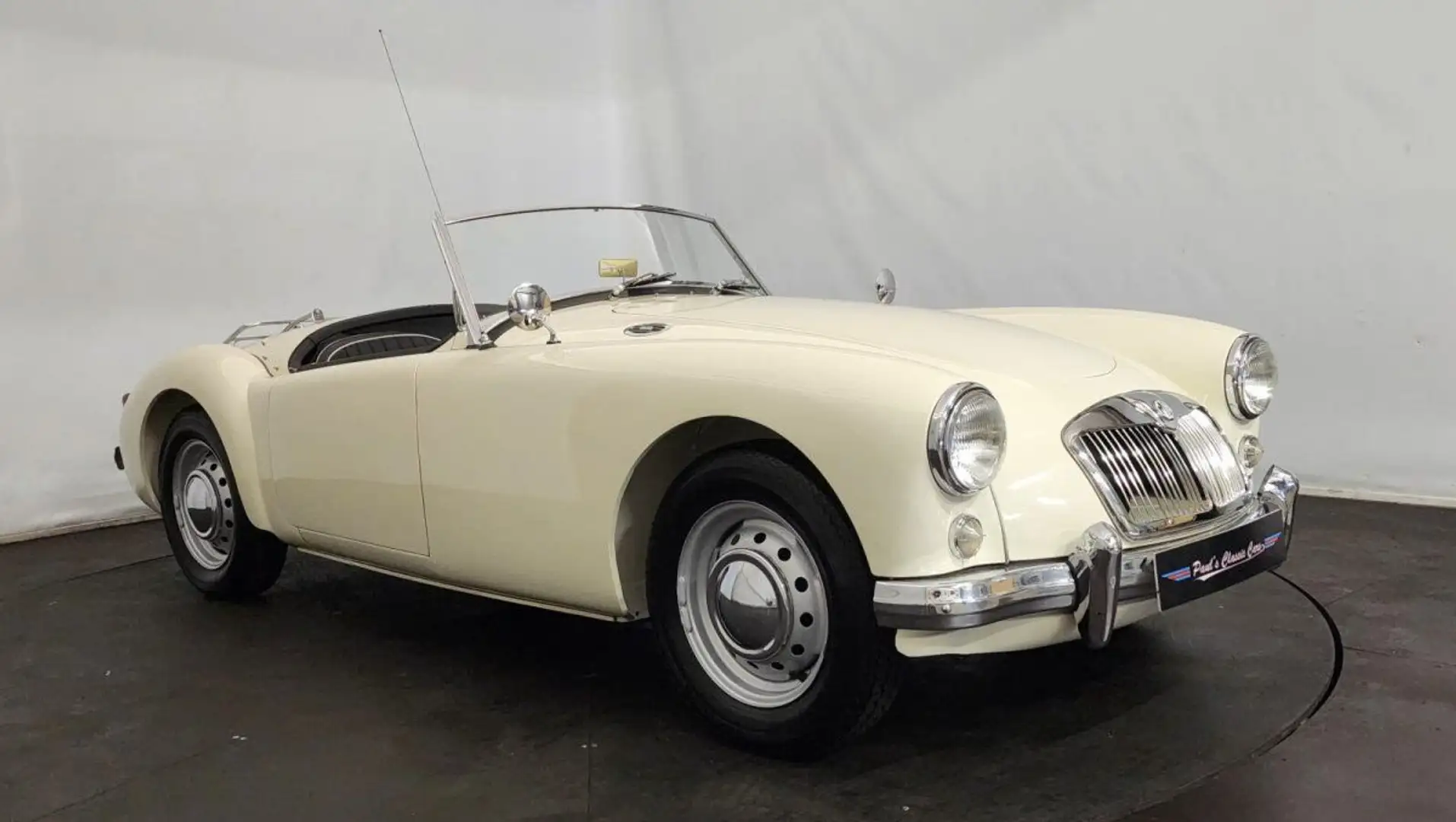 MG MGA A 1500 cabriolet Blanc - 1