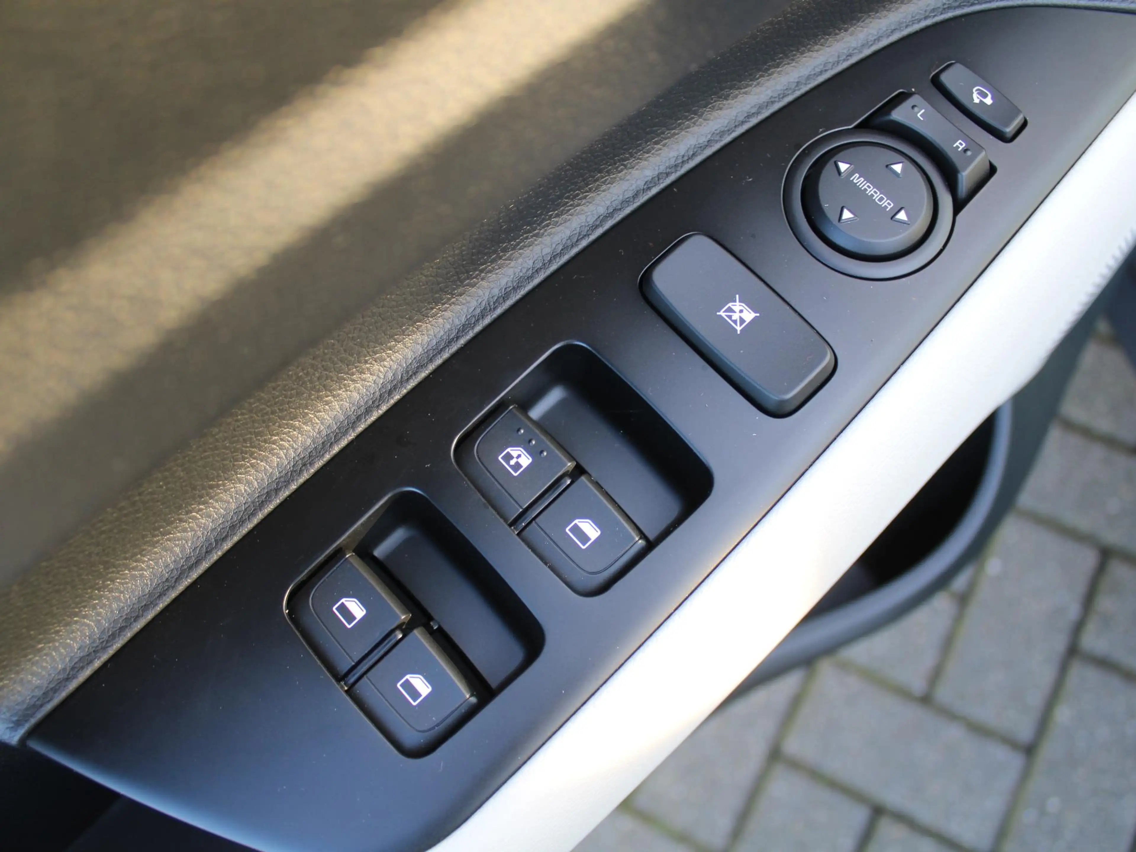 Kia Stonic 1.0 T-GDi MHEV GT-Line | Automaat | Direct leverba — photo 22