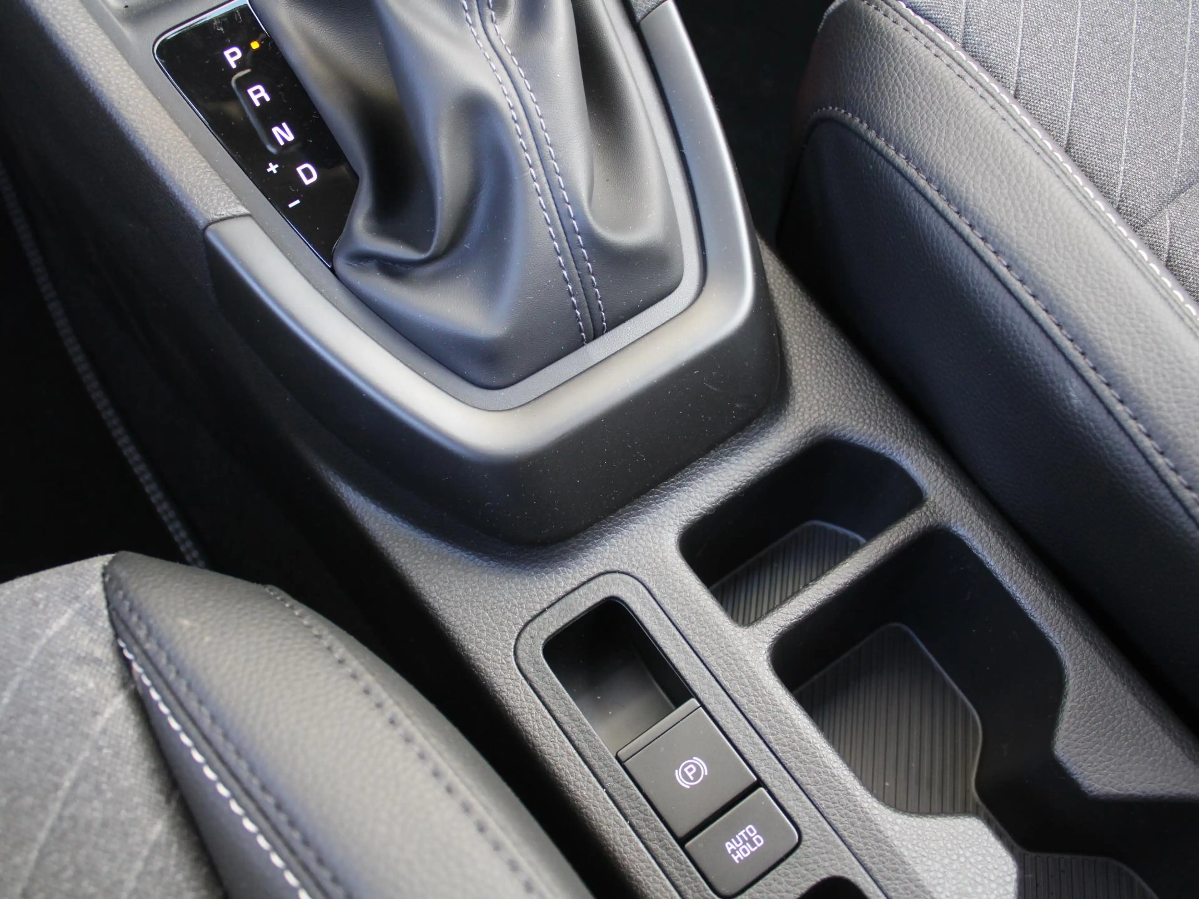 Kia Stonic 1.0 T-GDi MHEV GT-Line | Automaat | Direct leverba — photo 19