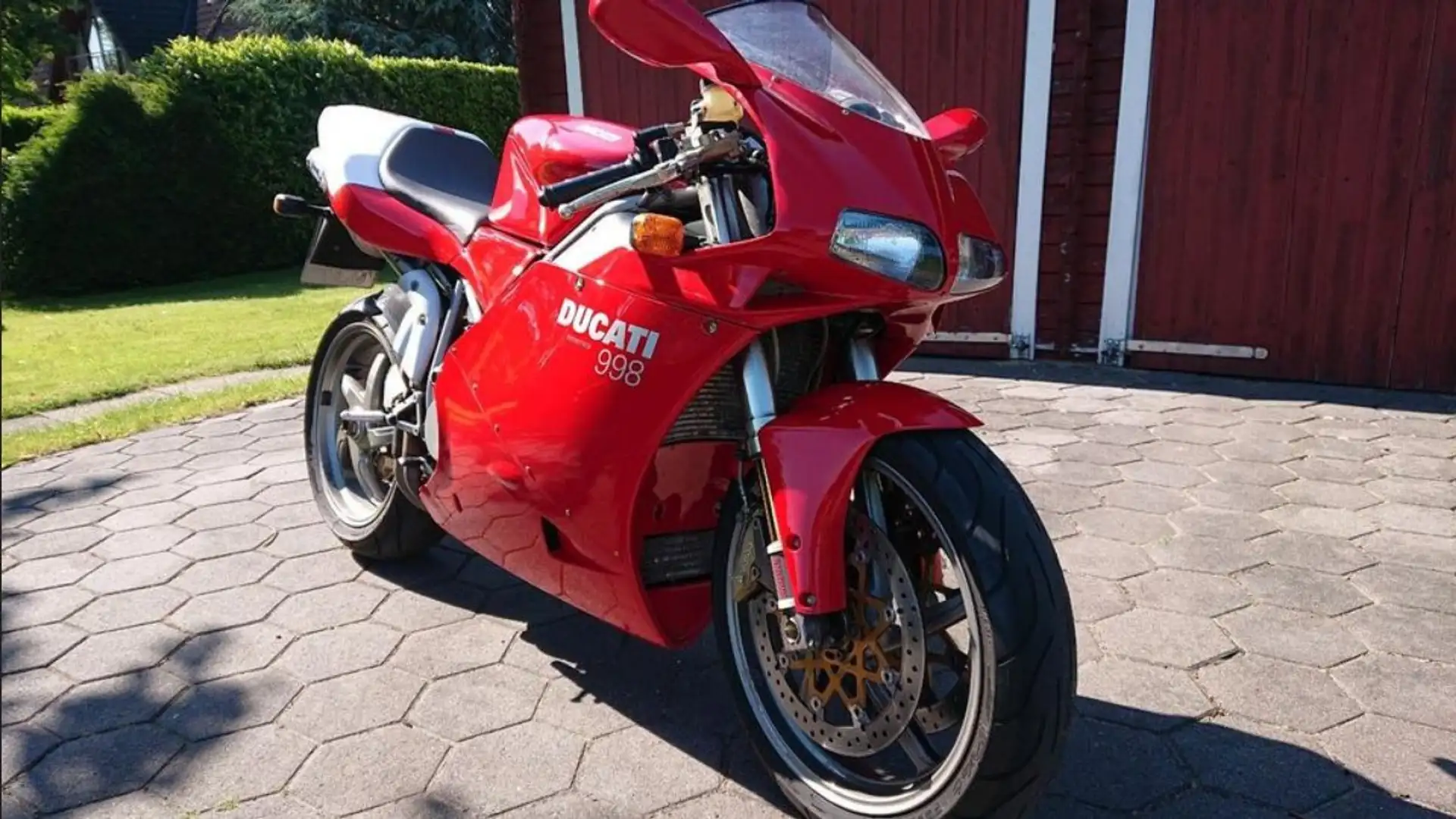 Ducati 998 Rouge - 1