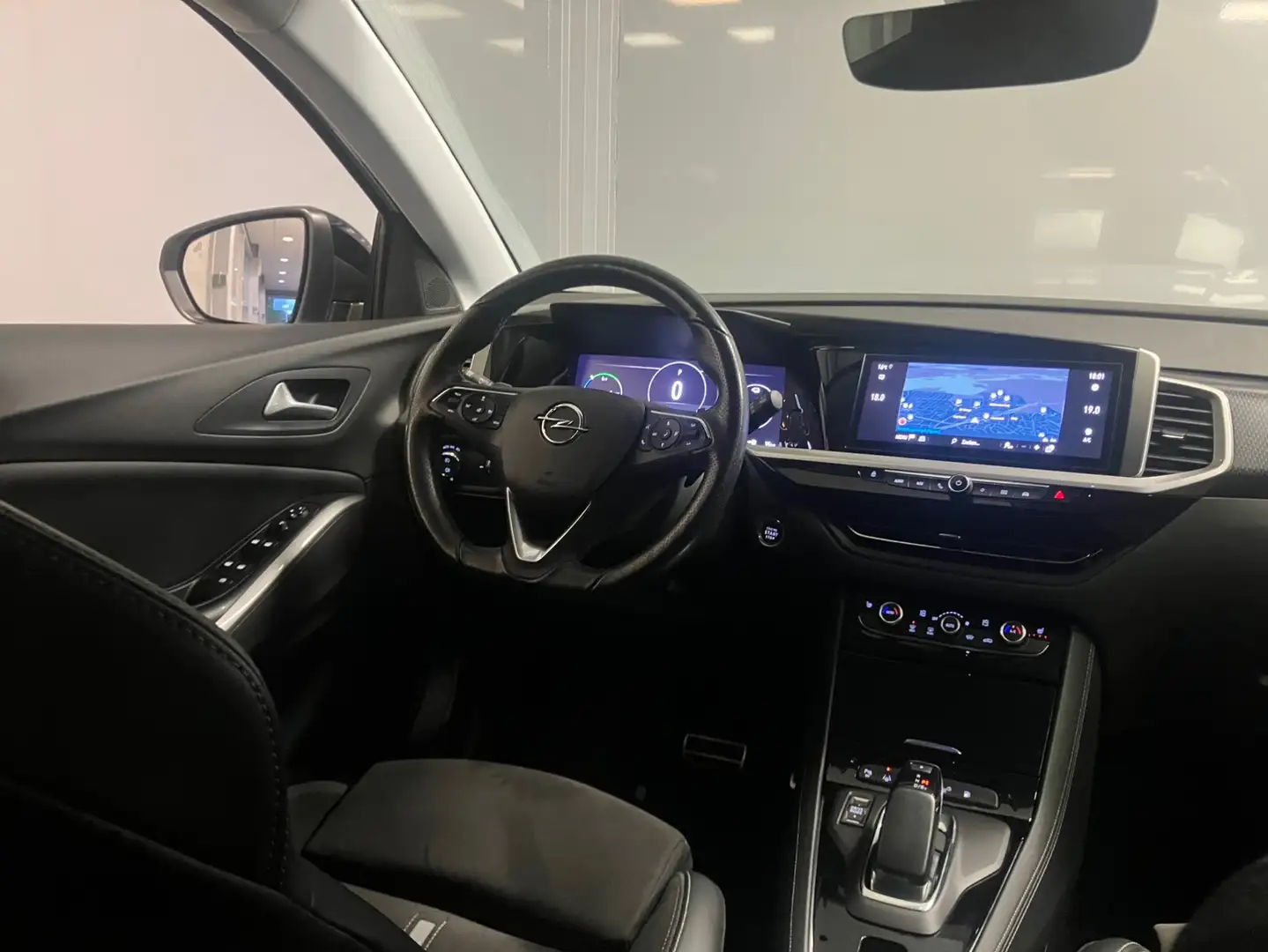 Opel Grandland 1.6 Turbo Plug-In Hybrid 4x4 GSe 300 PK | CAMERA | Wit - 2