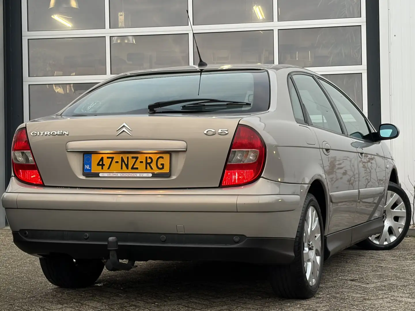 Citroen C5 1.8-16V Différence 2 116pk | APK tot 05-12-2026! | Beige - 2