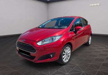 1.0 ecoboost 100ch Finition titanium Radar AV et AR Bluetooth GARANTIE 12 mois