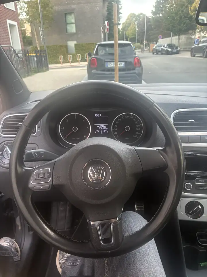 Volkswagen Polo Citadine 3 portes — photo 8