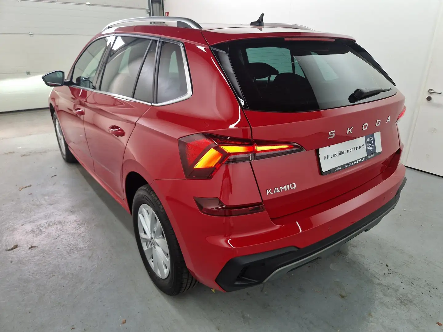 Skoda Kamiq 1.0 TSI Selection Klimaautomatik Rouge - 2