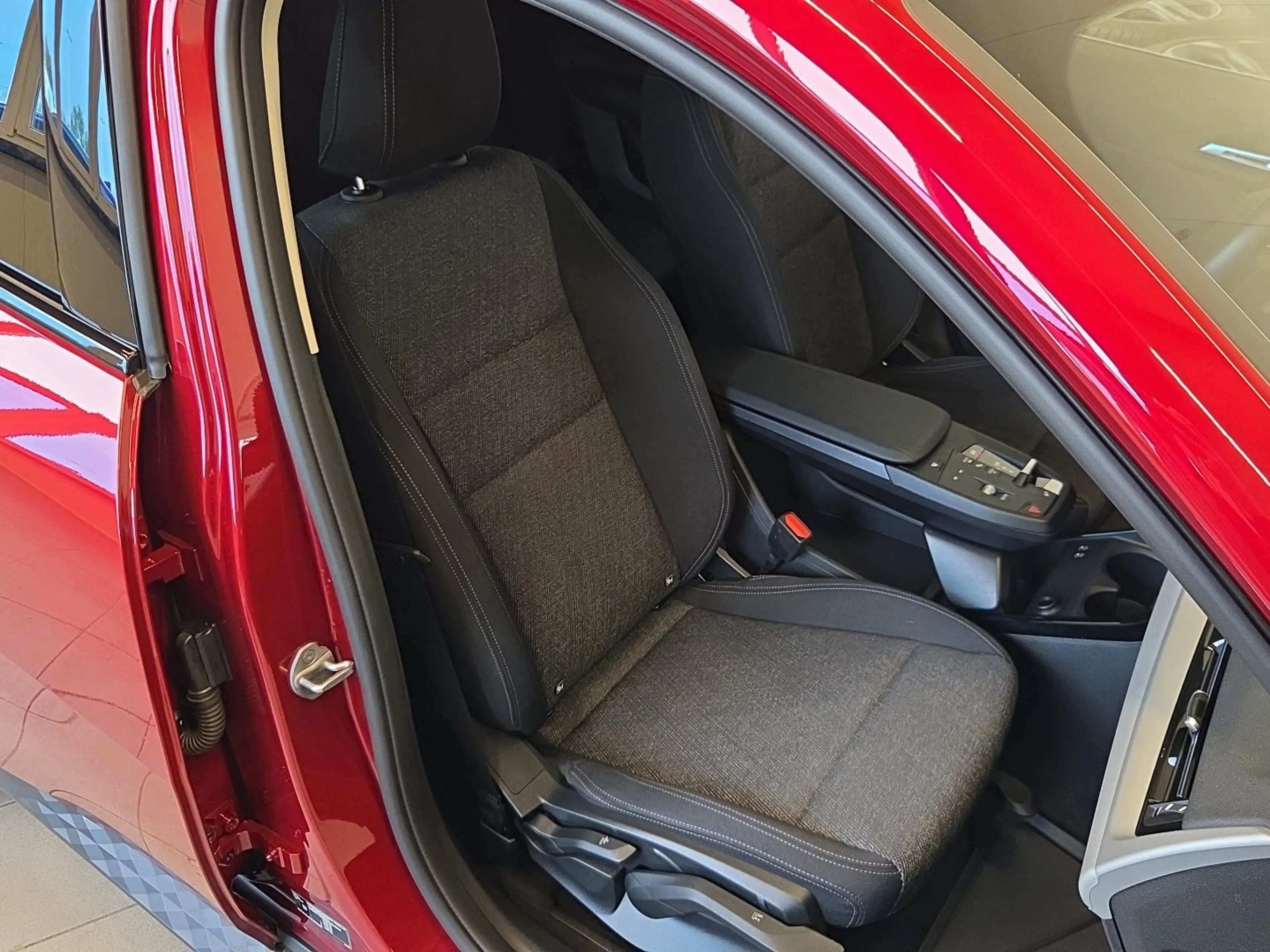 BMW X2 20 i sDrive — photo 13