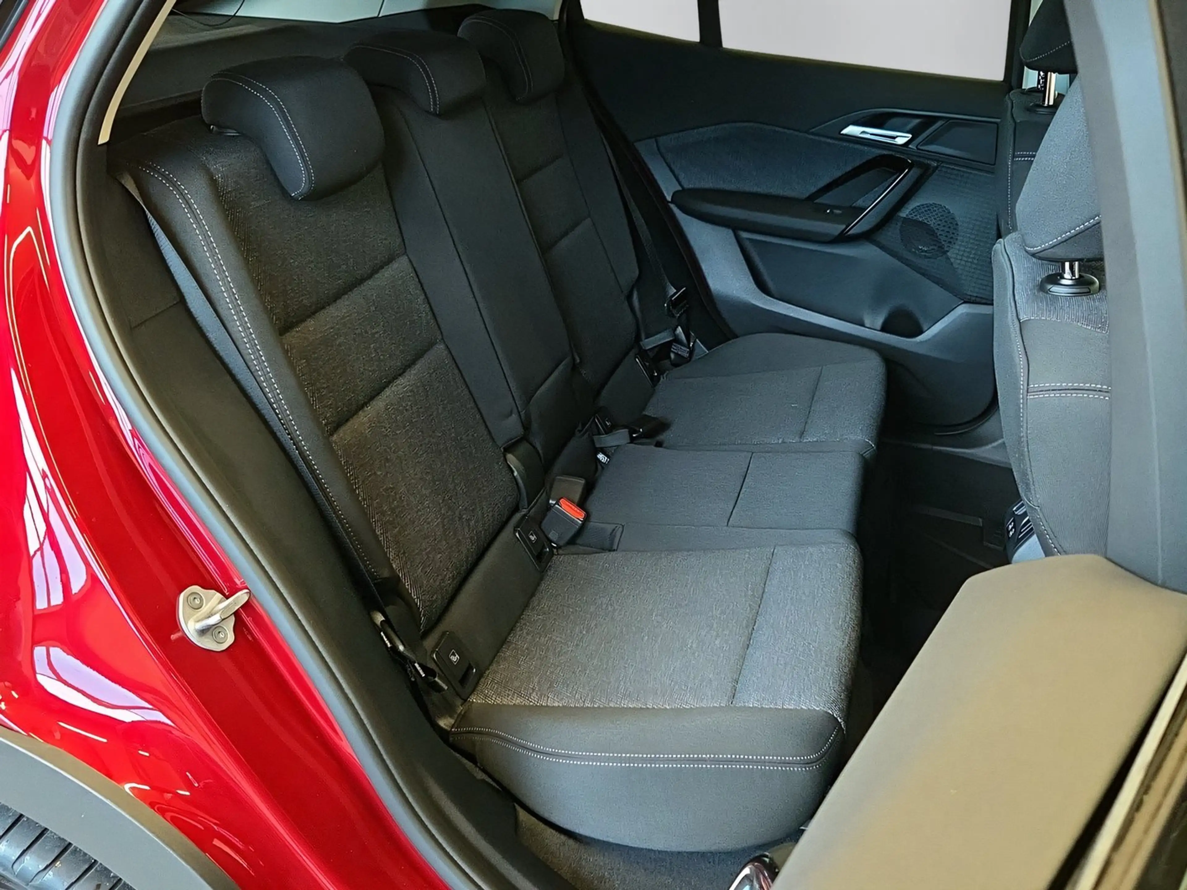 BMW X2 20 i sDrive — photo 12