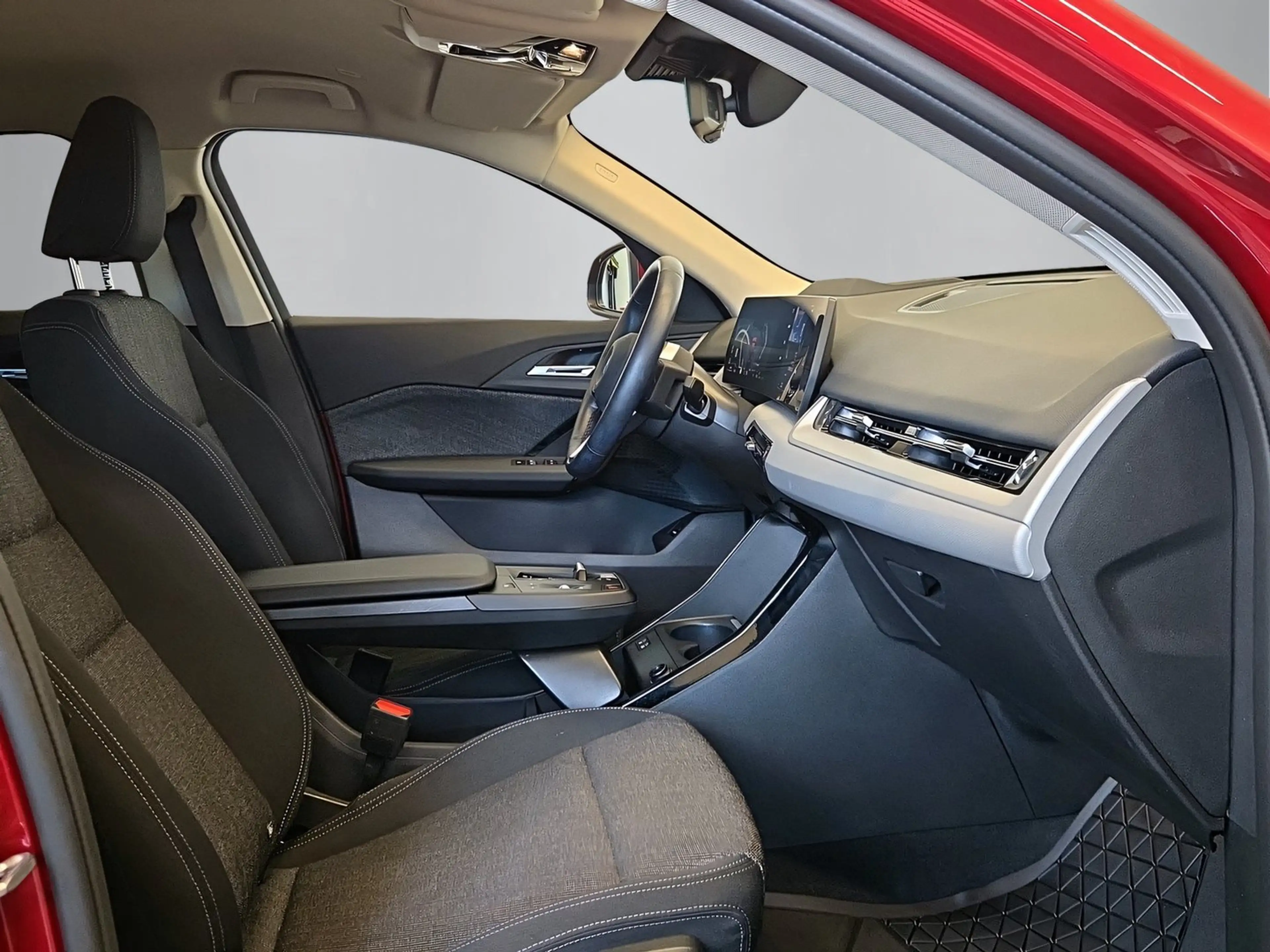 BMW X2 20 i sDrive — photo 11