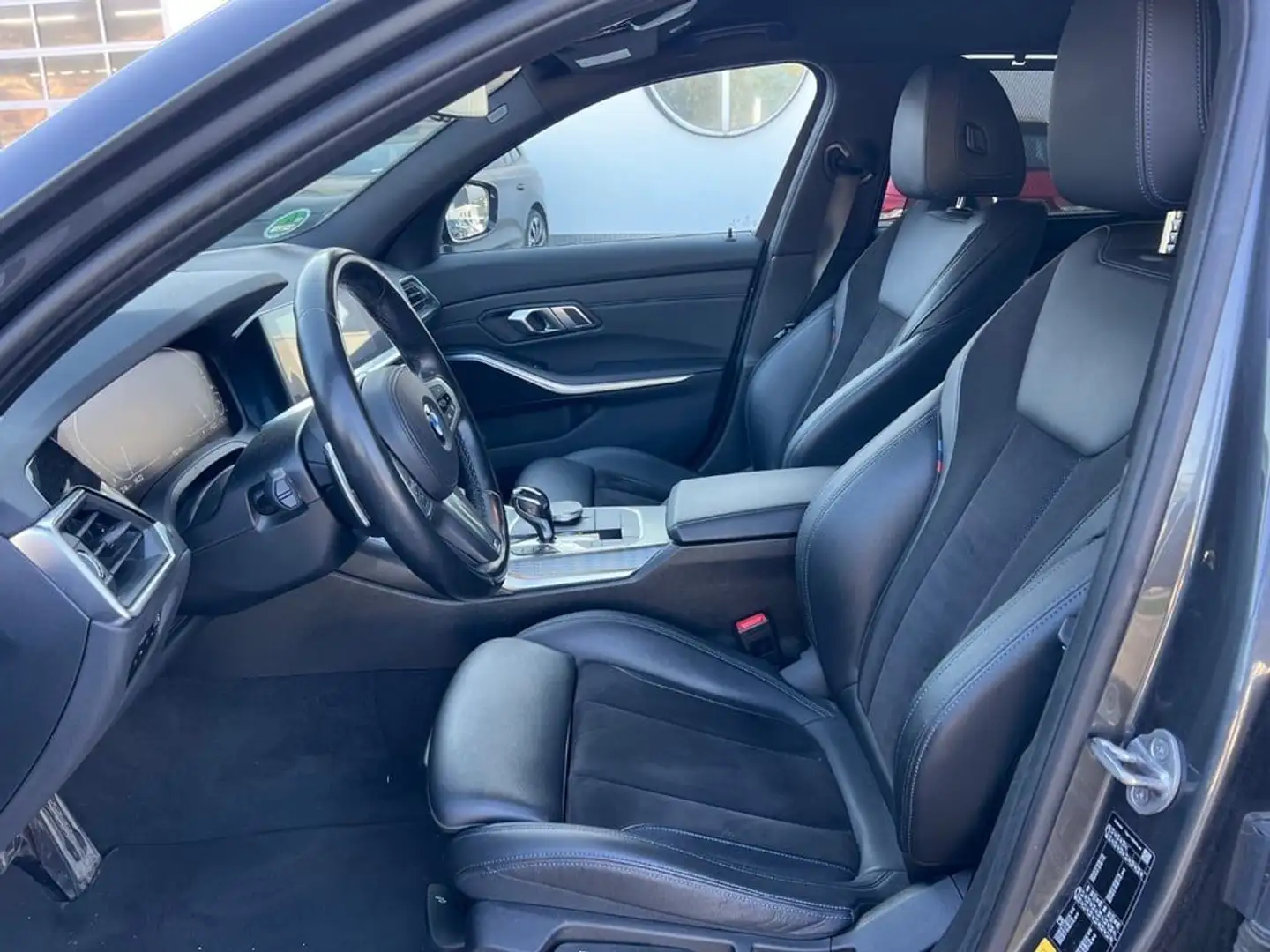 BMW 330 e xDrive M-PAKET *Top-Ausstattung +Sofort Kredit Grau - 2