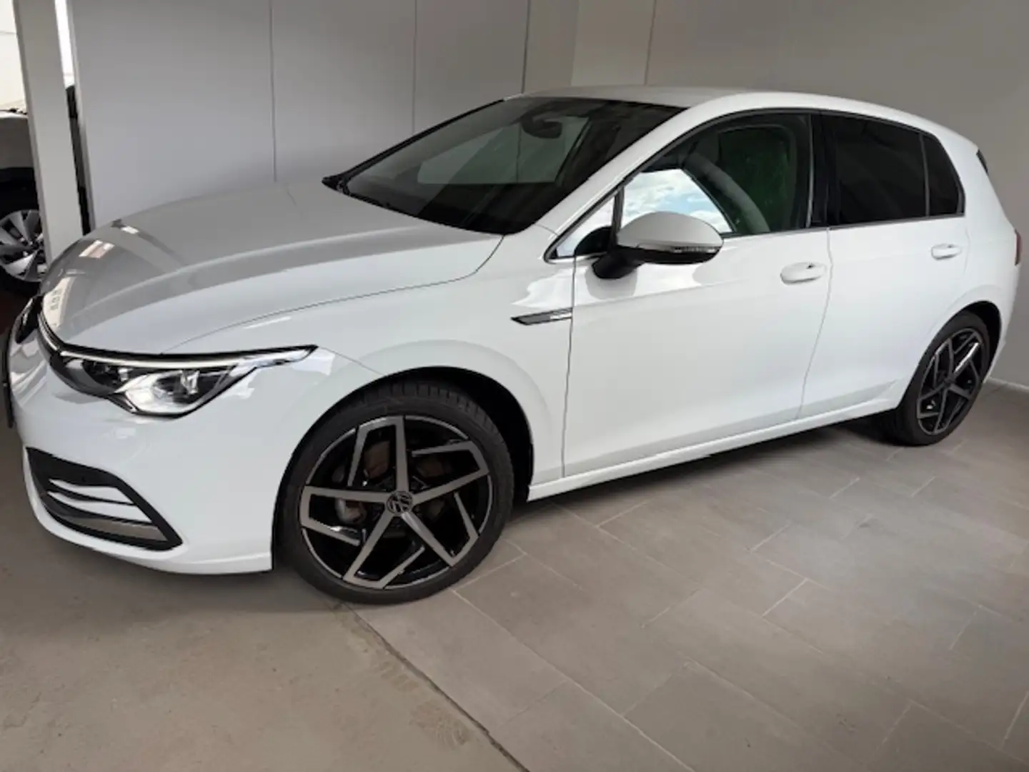 Volkswagen Golf Style VIII 1.5 TSI Navi AHK LED LM18 ACC LightAssist Weiß - 1