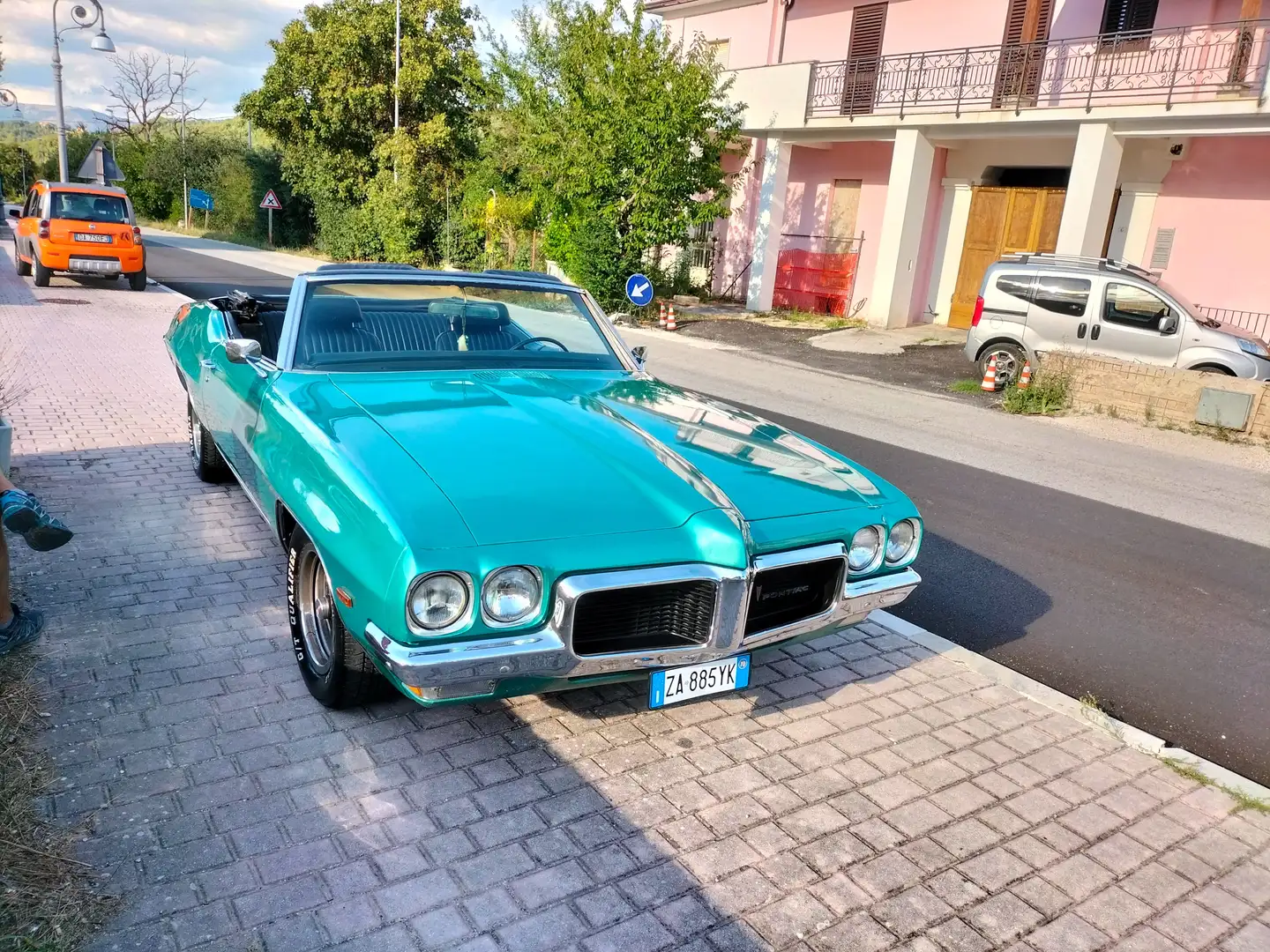 Pontiac - 2