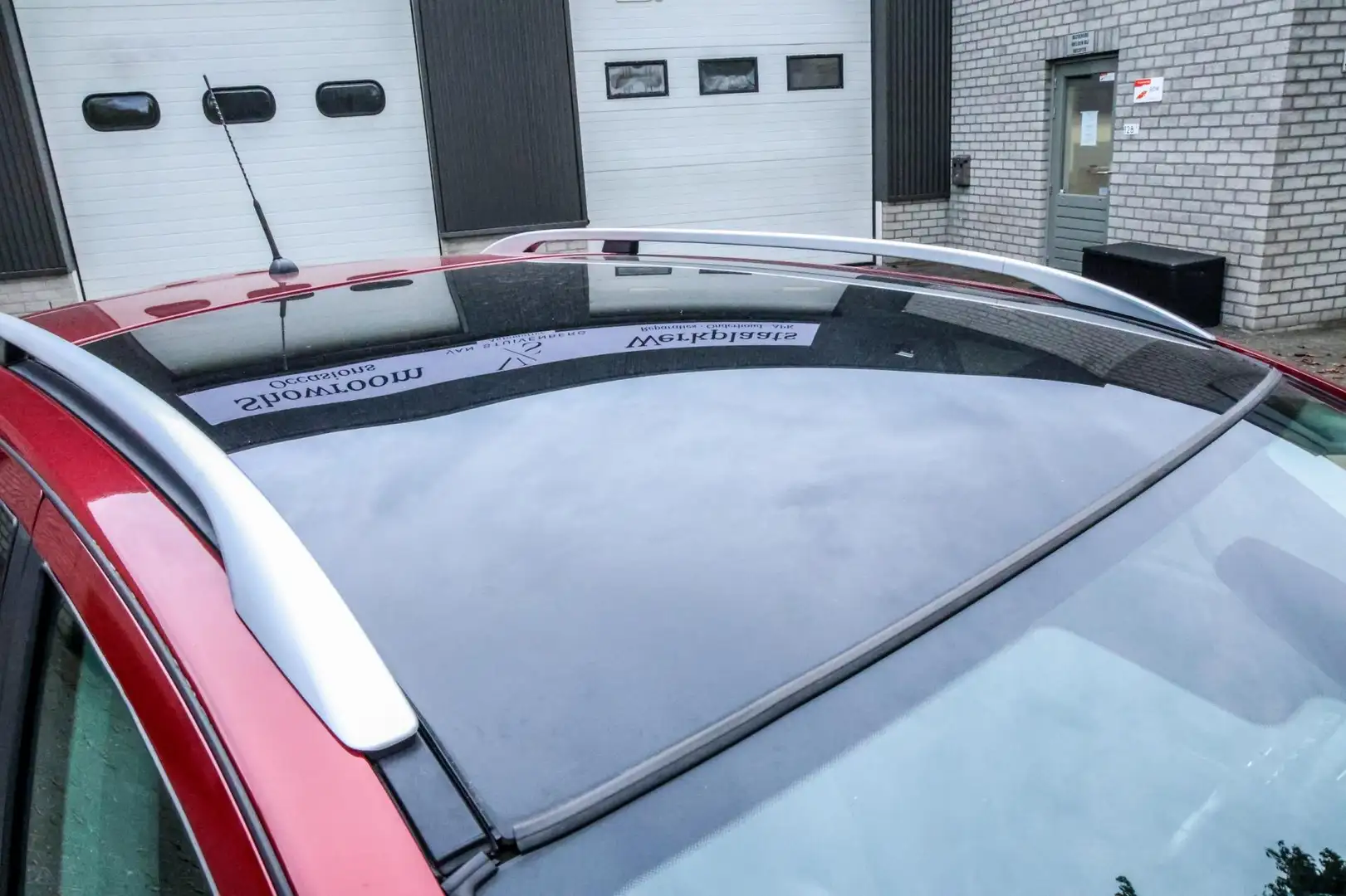 Nissan Qashqai 2.0 Connect Edition PANORAMADAK TREKHAAK CAMERA NA Rood - 2