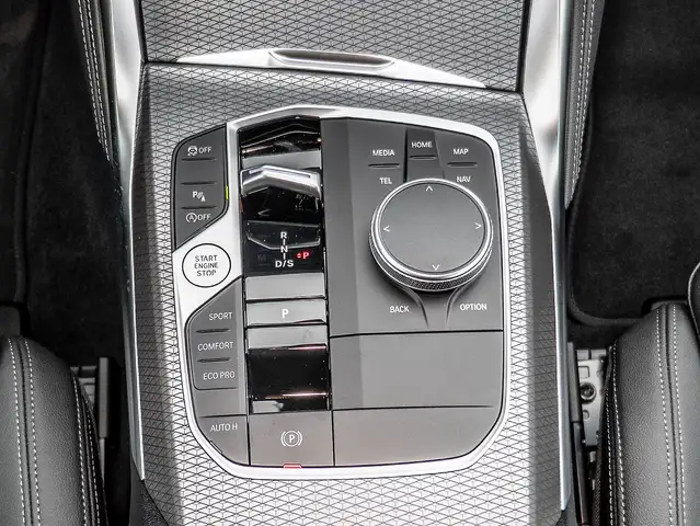 BMW 4 Series view 8