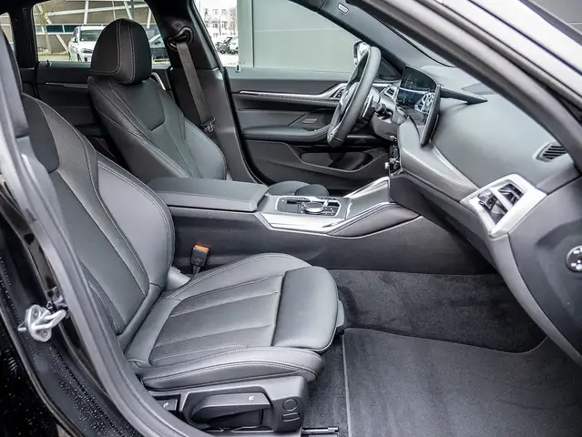 BMW 4 Series view 4