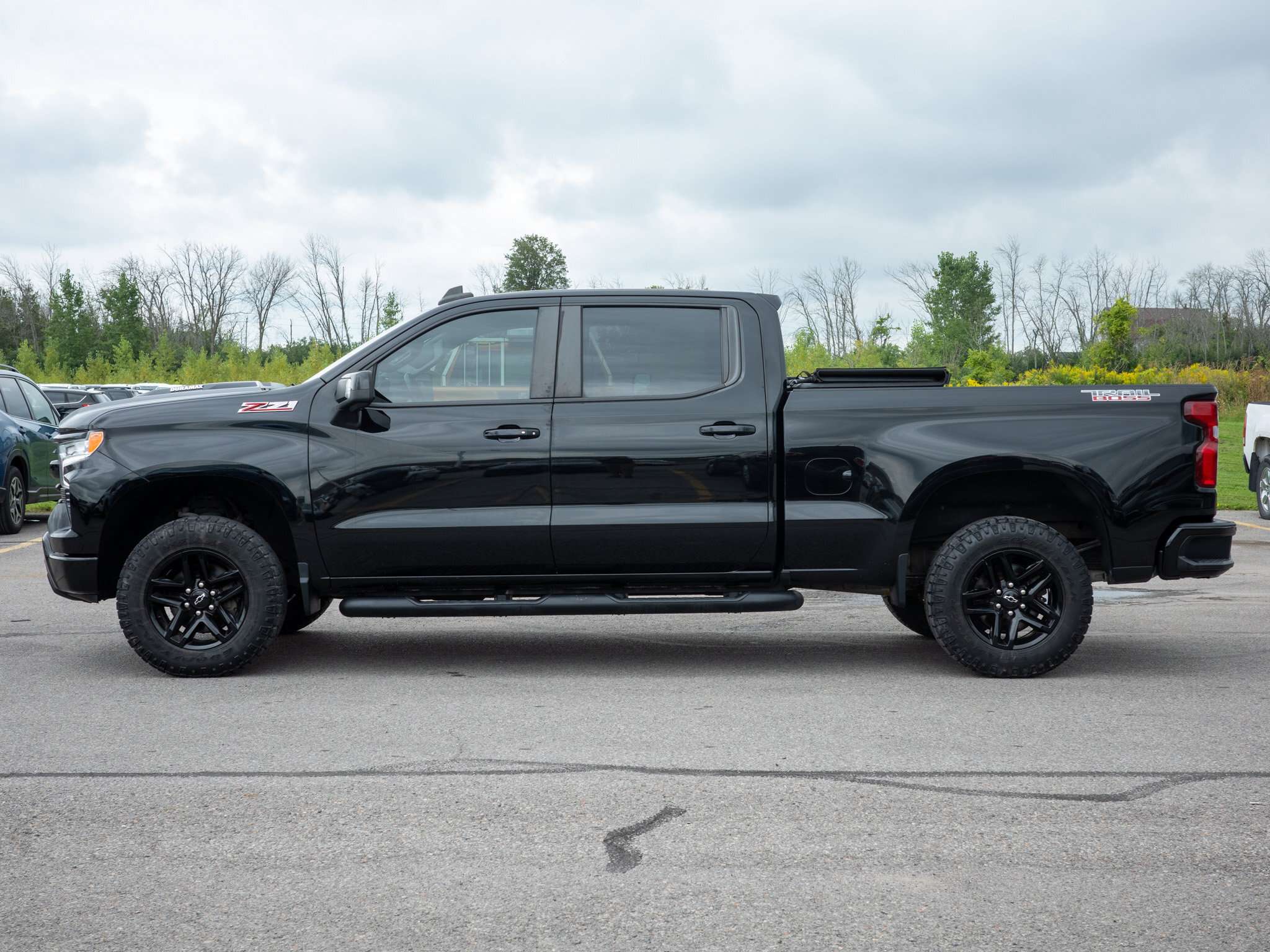 2022 Chevrolet Silverado 1500 LT Trail Boss -  Off Road Tires | Leather Steering — снимка 1