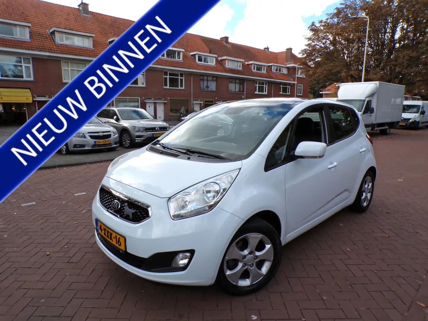 Kia Venga 1.4 CVVT World Cup Edition NL AUTO ORG KM STAND ME Wit - 1