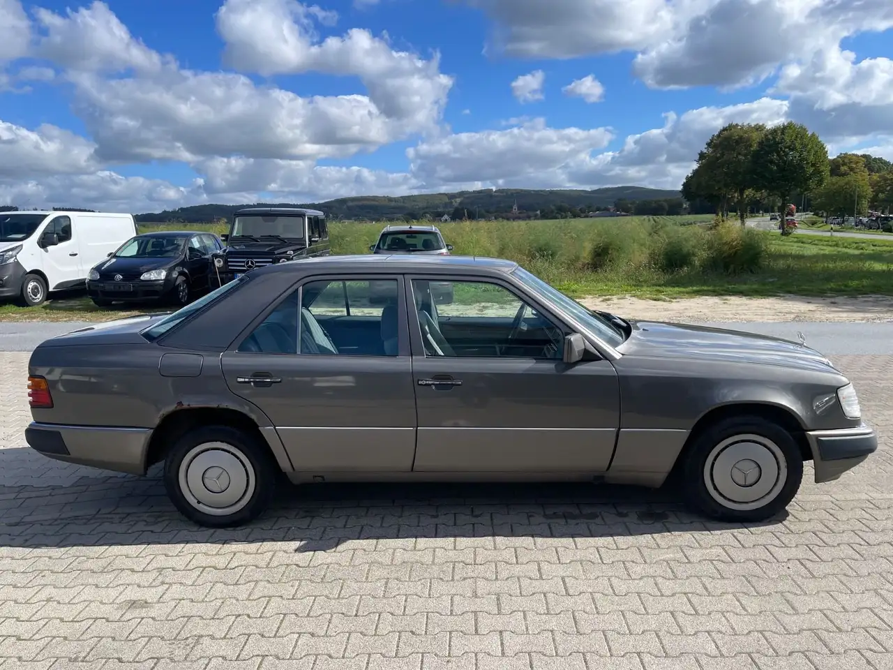 Mercedes-Benz E 230 Automatik, foto 5