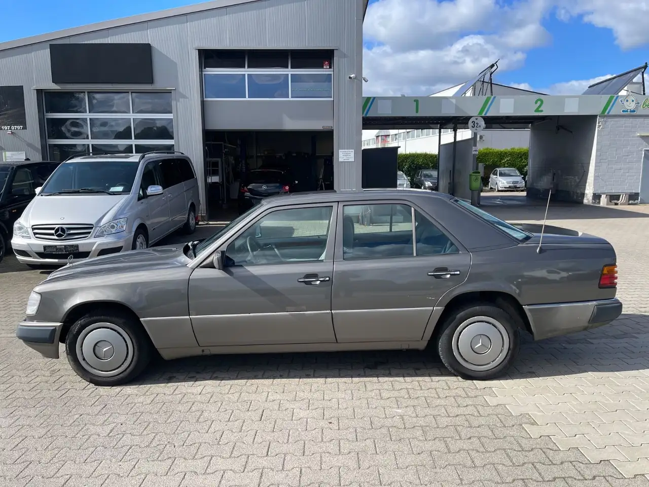 Mercedes-Benz E 230 Automatik, foto 7