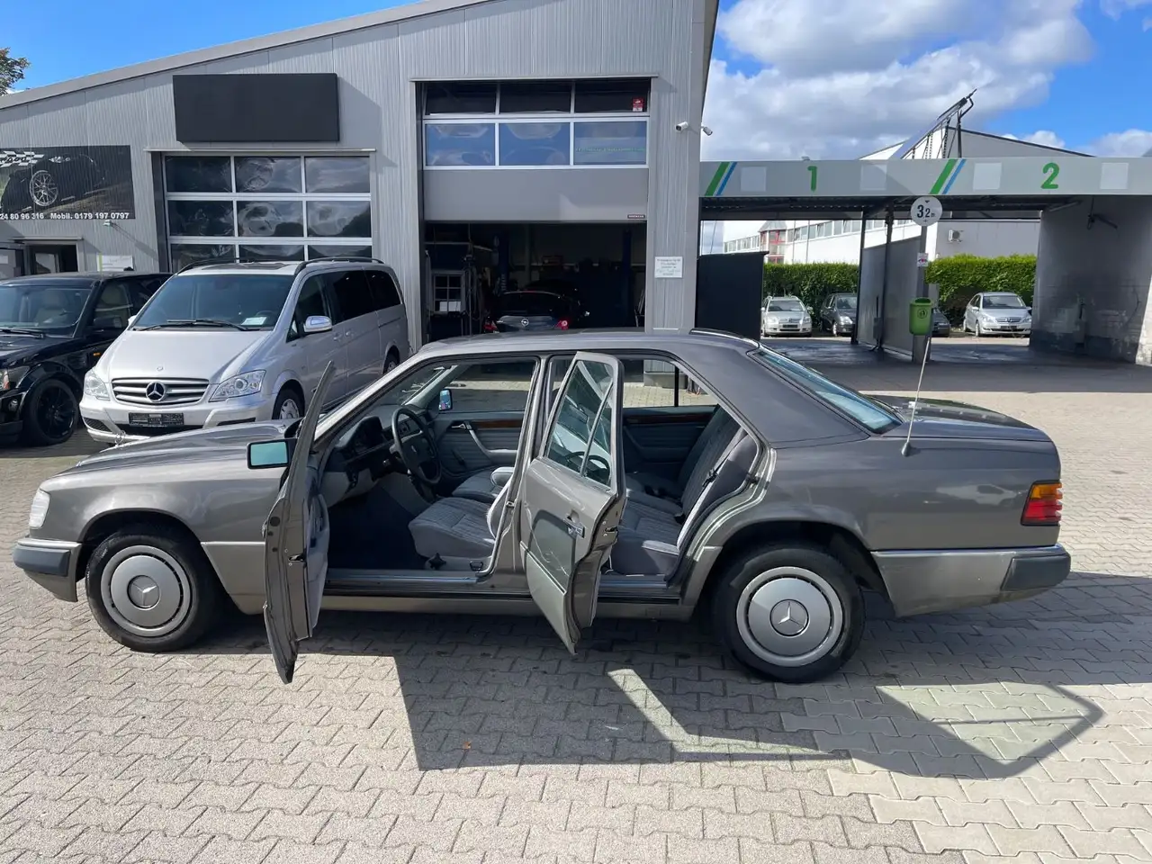 Mercedes-Benz E 230 Automatik, foto 8