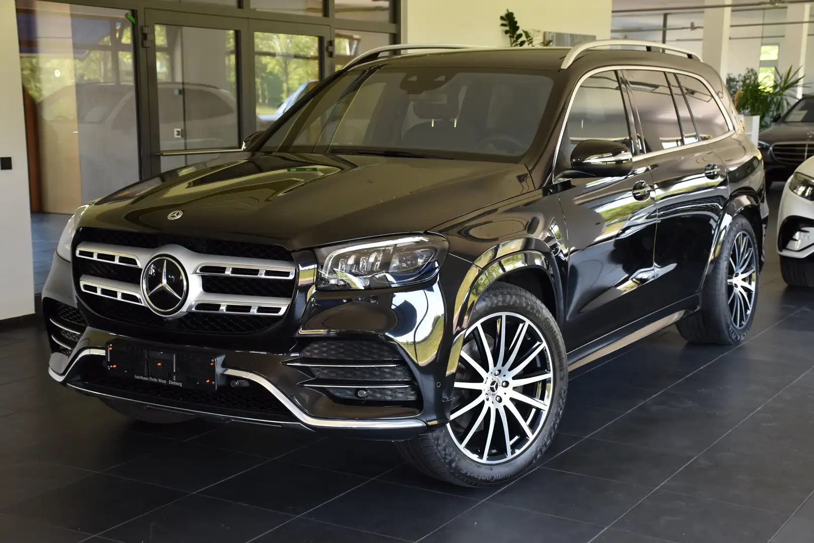 Mercedes-Benz GLS 400 d 4M 9G AMG-LINE Exclusive"7-SITZER"MASSAGE"PANO" Schwarz - 1
