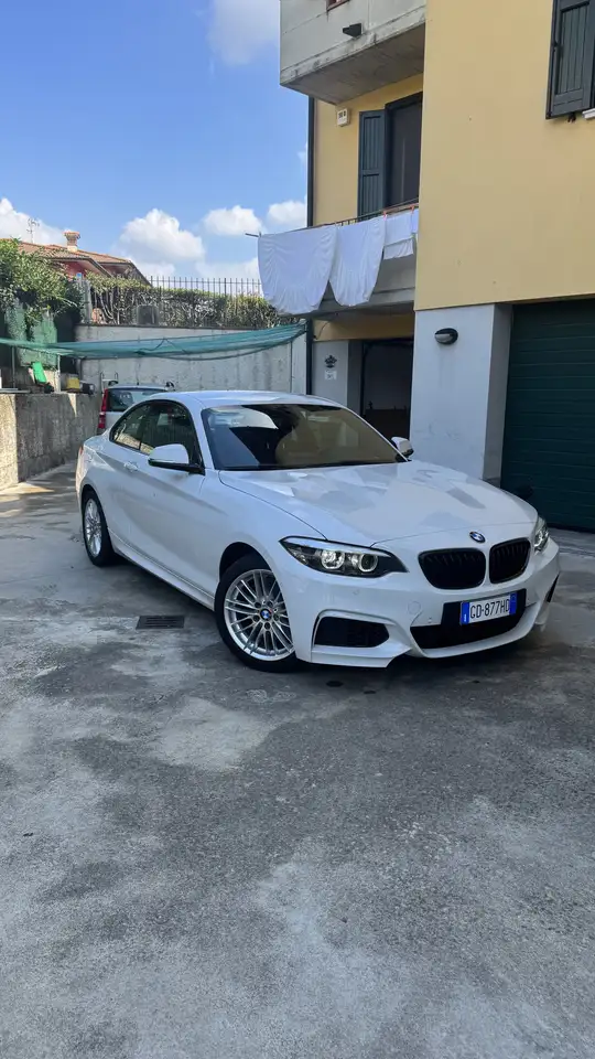 BMW 218