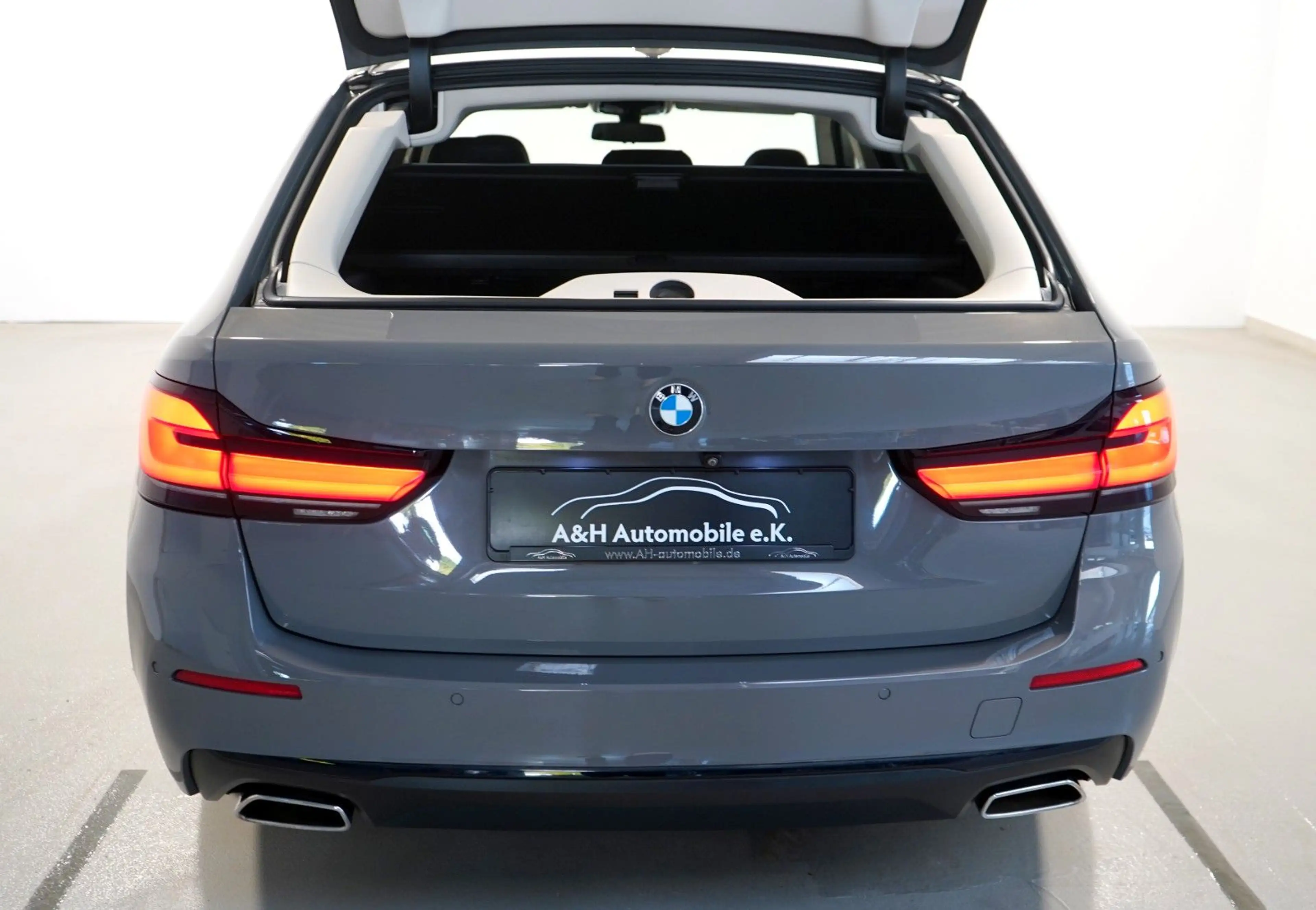 BMW 520 Touring *ACC*LASER*360°-KAM*AHK*HEADUP* — photo 7