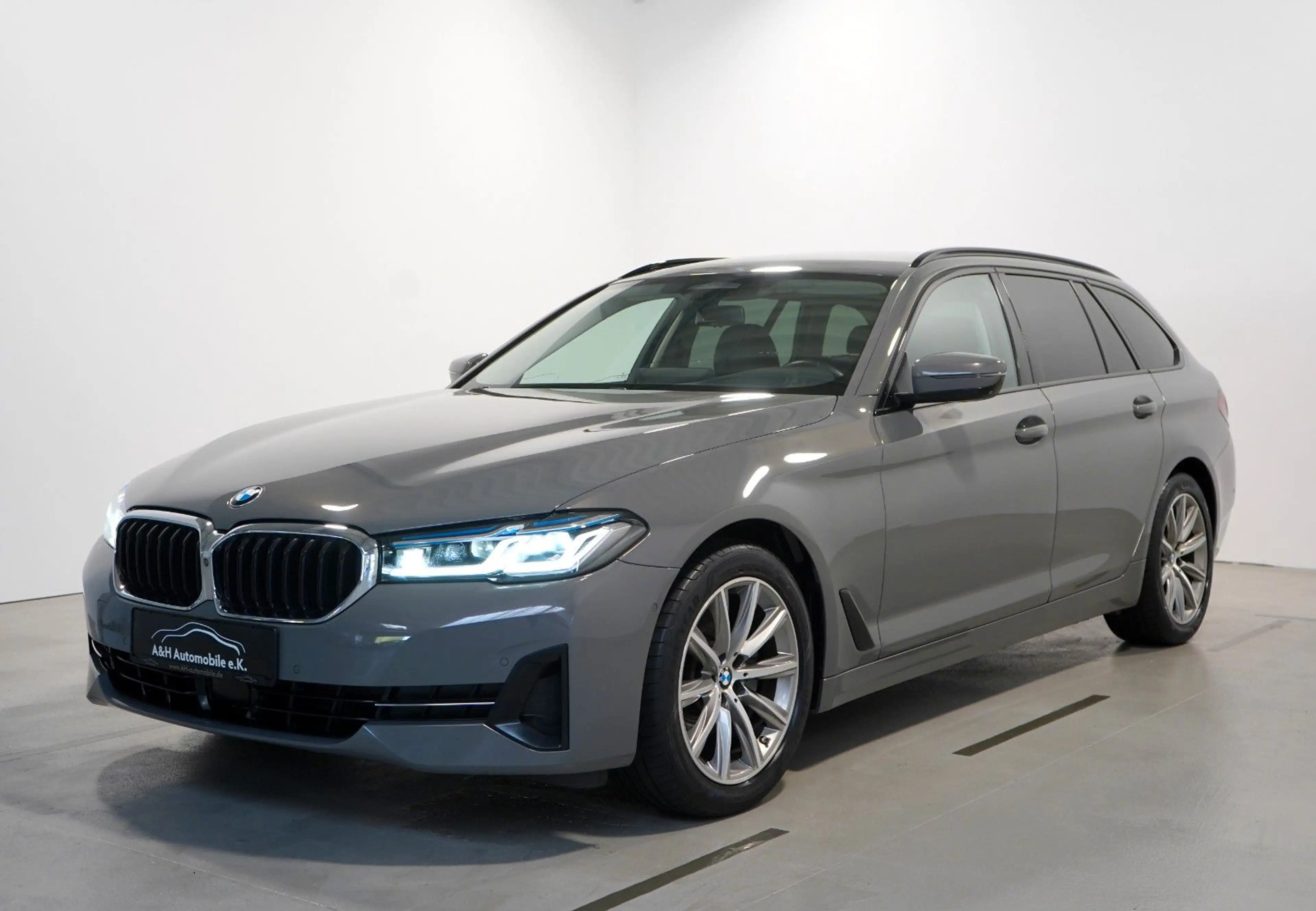 BMW 520 Touring *ACC*LASER*360°-KAM*AHK*HEADUP* — photo 3