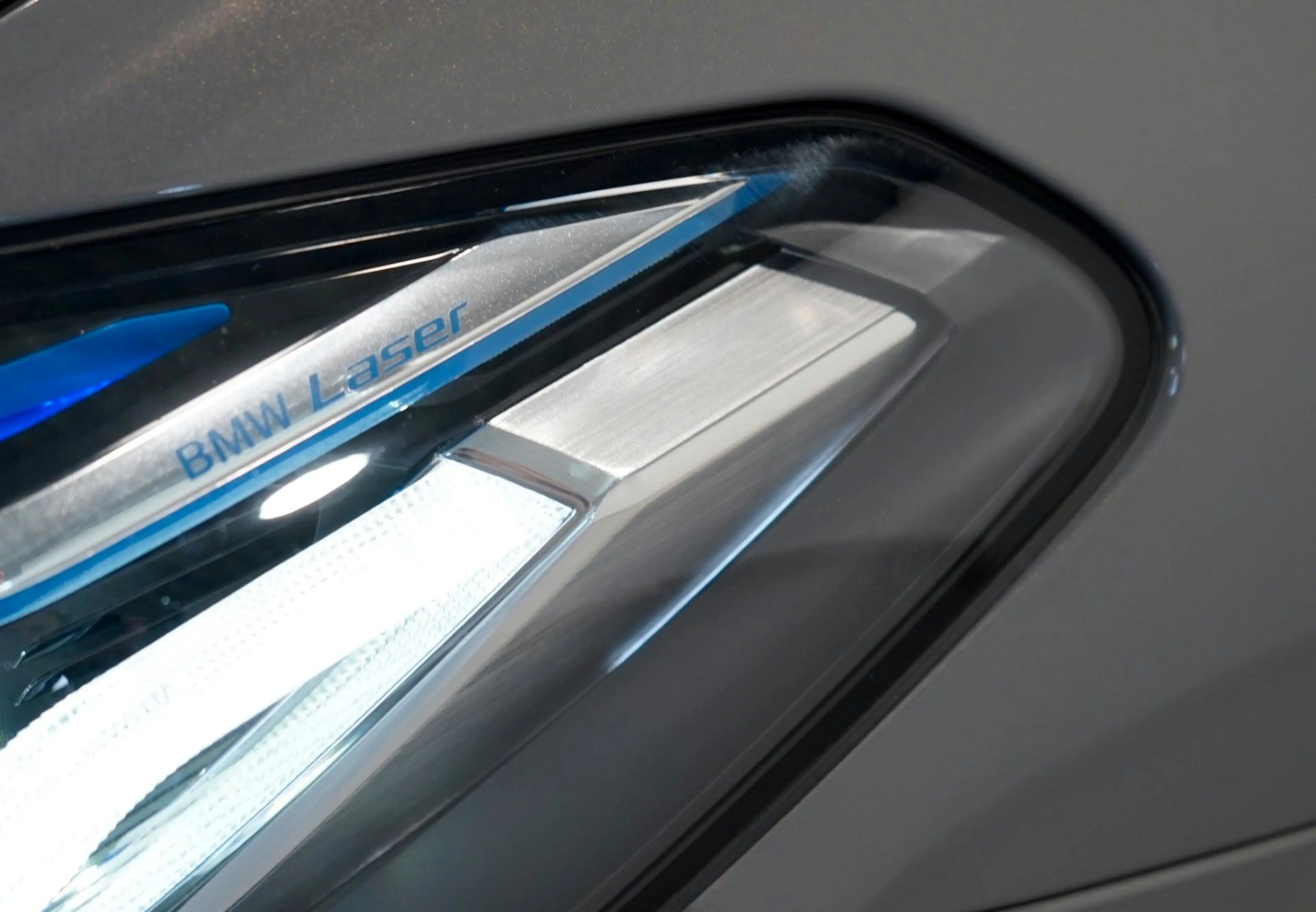 BMW 520 Touring *ACC*LASER*360°-KAM*AHK*HEADUP* — photo 4