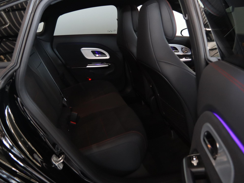 Mercedes-Benz CLA 180 Business Solution AMG |  Superscreen | Premium Pak — photo 8