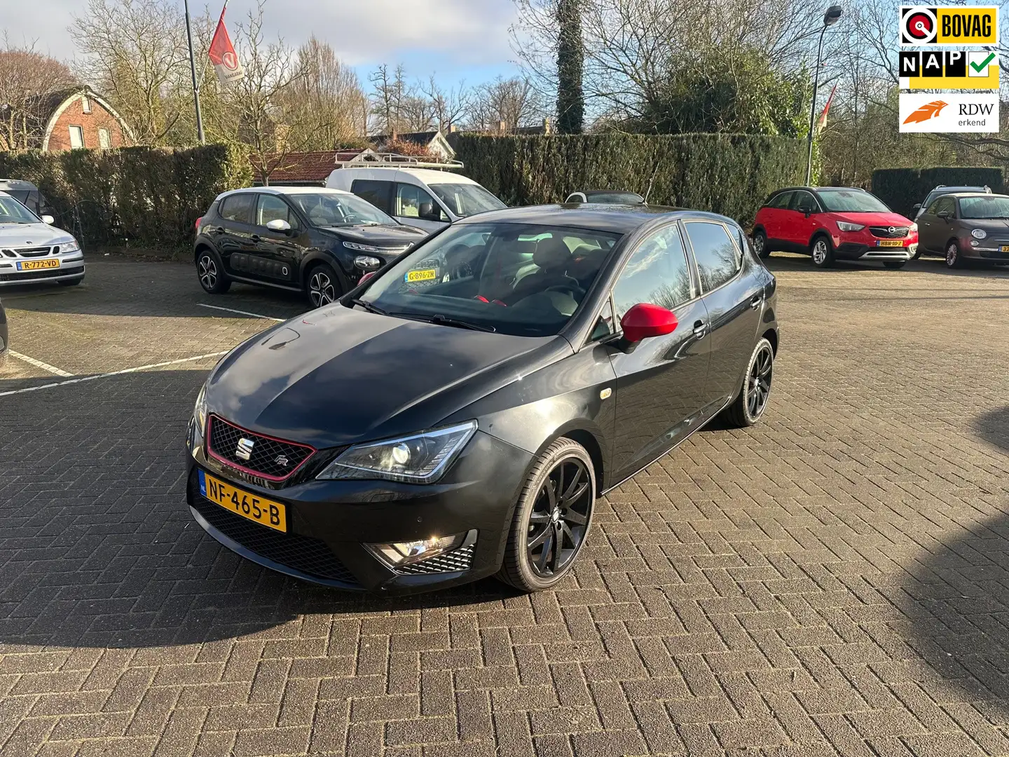 SEAT Ibiza 1.0 EcoTSI FR Connect , navigatie , pdc voor en ac Zwart - 1