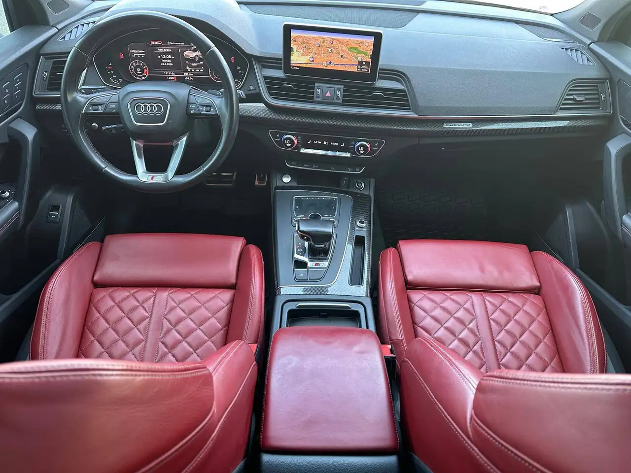 Audi SQ5 снимка Audi SQ5