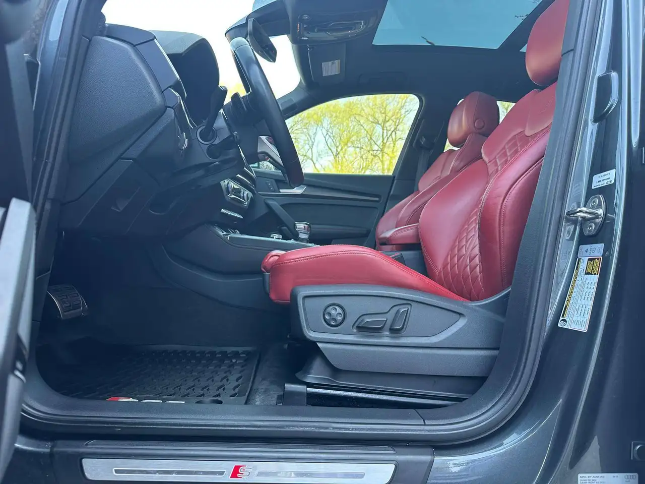 Audi SQ5 снимка Audi SQ5
