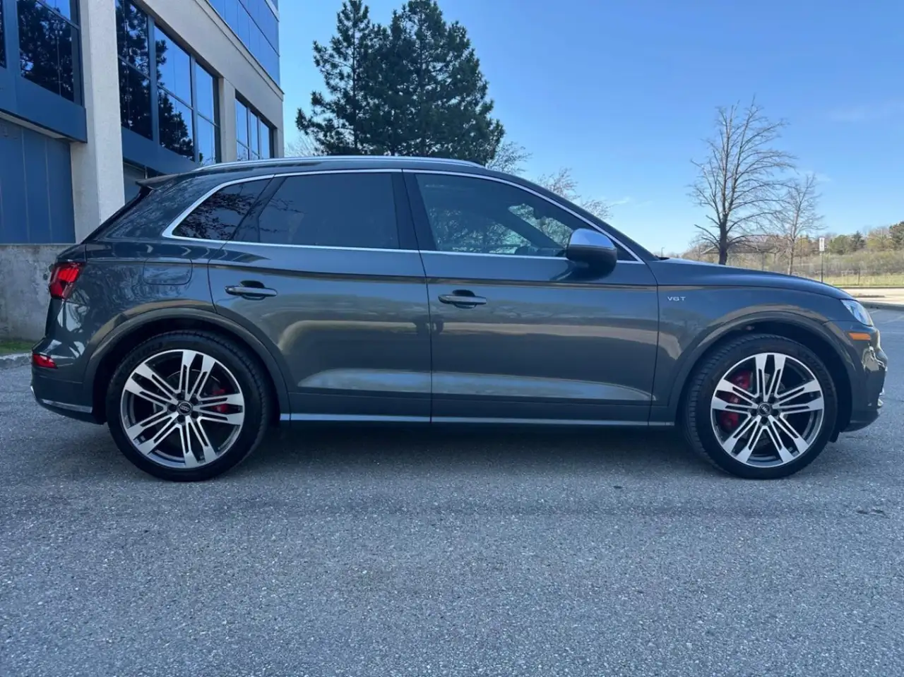 Audi SQ5 снимка Audi SQ5