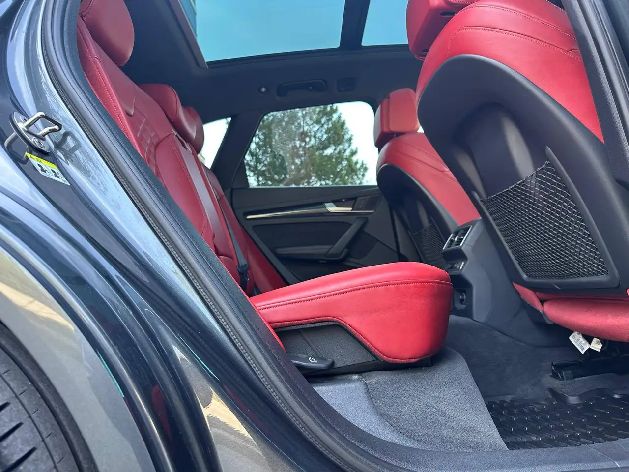 Audi SQ5 снимка Audi SQ5