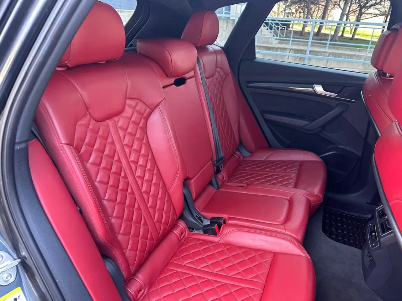 Audi SQ5 снимка Audi SQ5