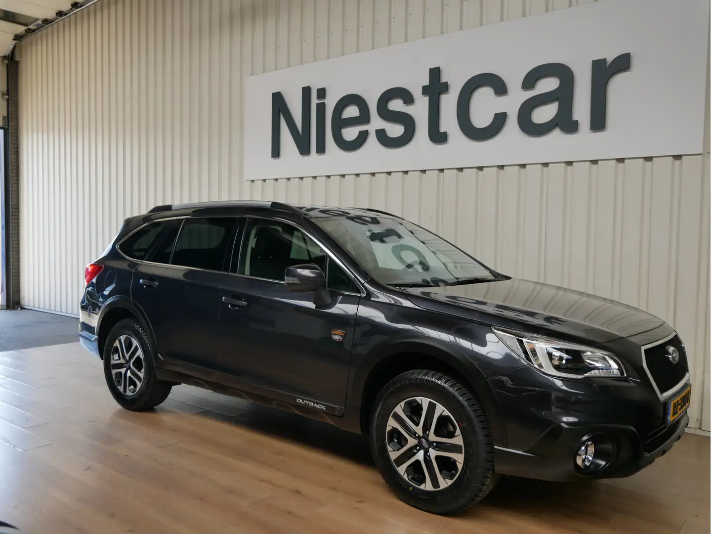 Subaru OUTBACK Premium Wildernes Edition 2.5 i CVT Šedá - 1