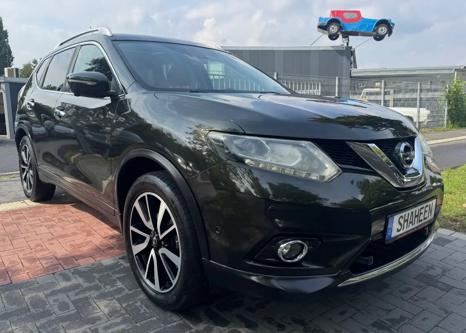 Nissan X-Trail 360° Tekna PANO NAVI LED KA STANDHEIZUNG Black - 1