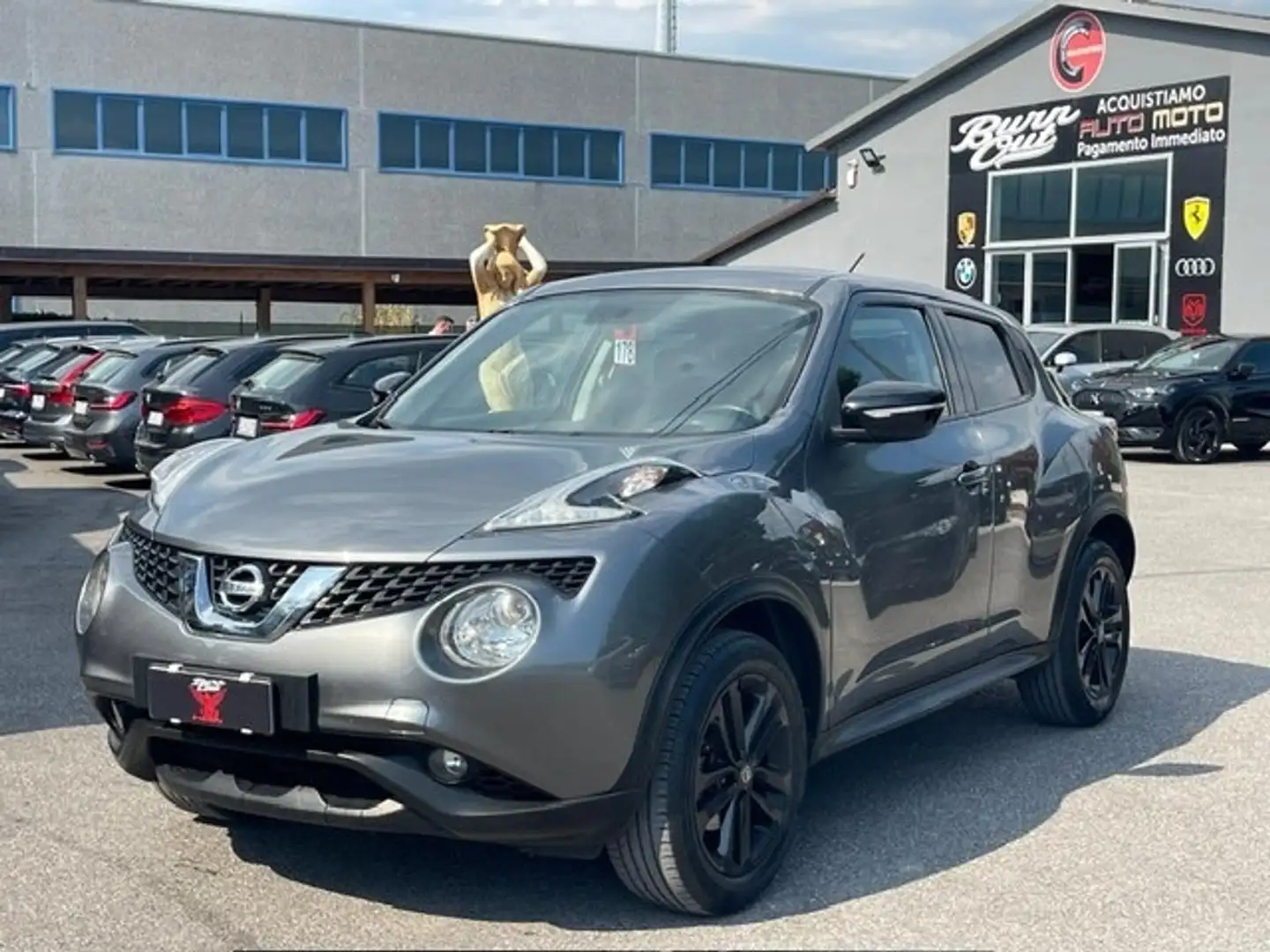 Nissan Juke 1.6 CVT N-Connecta Grey - 1