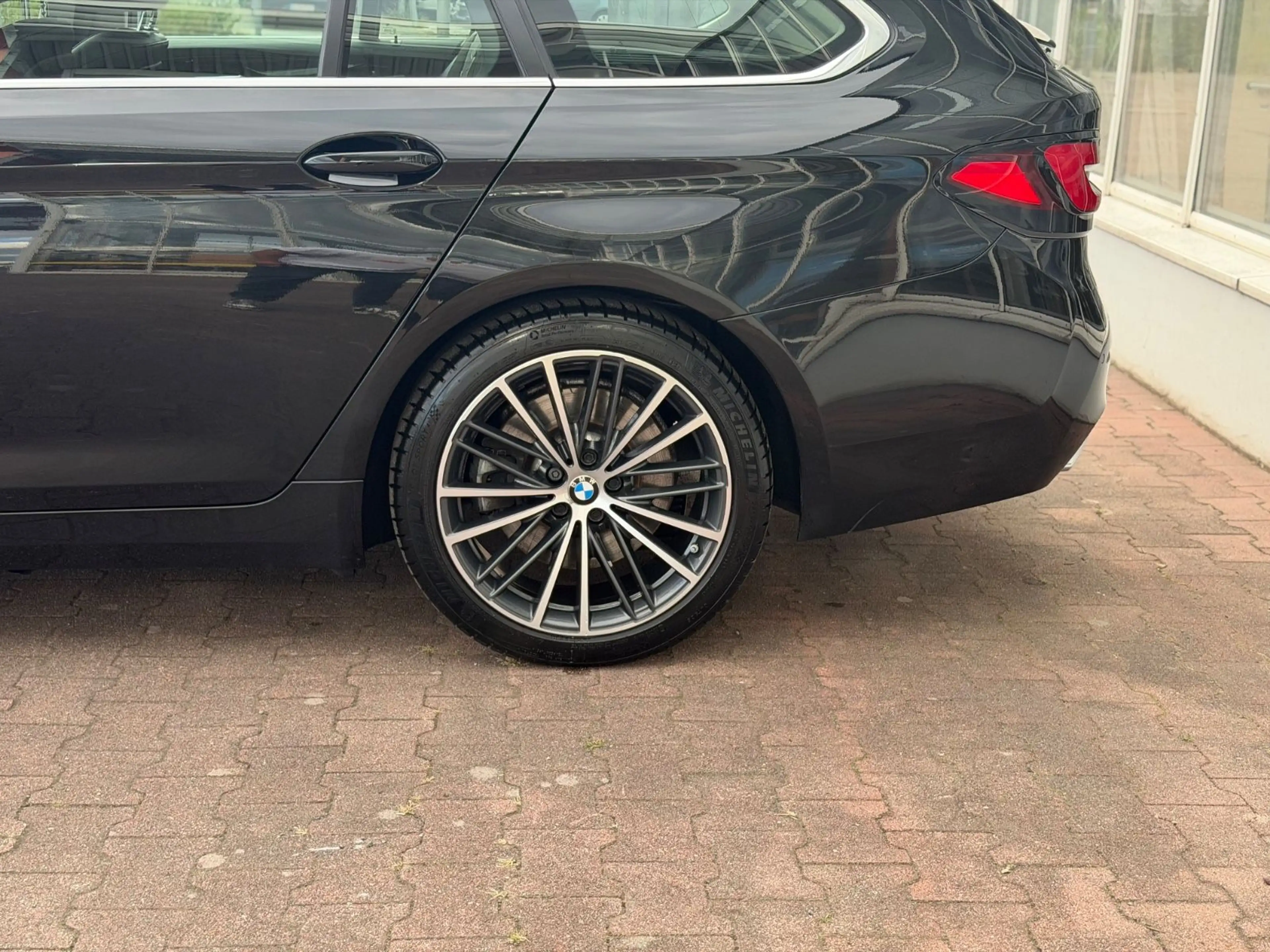BMW 540 d xDrive Sport Line PANO/AMBI/AHK/KAM — photo 13