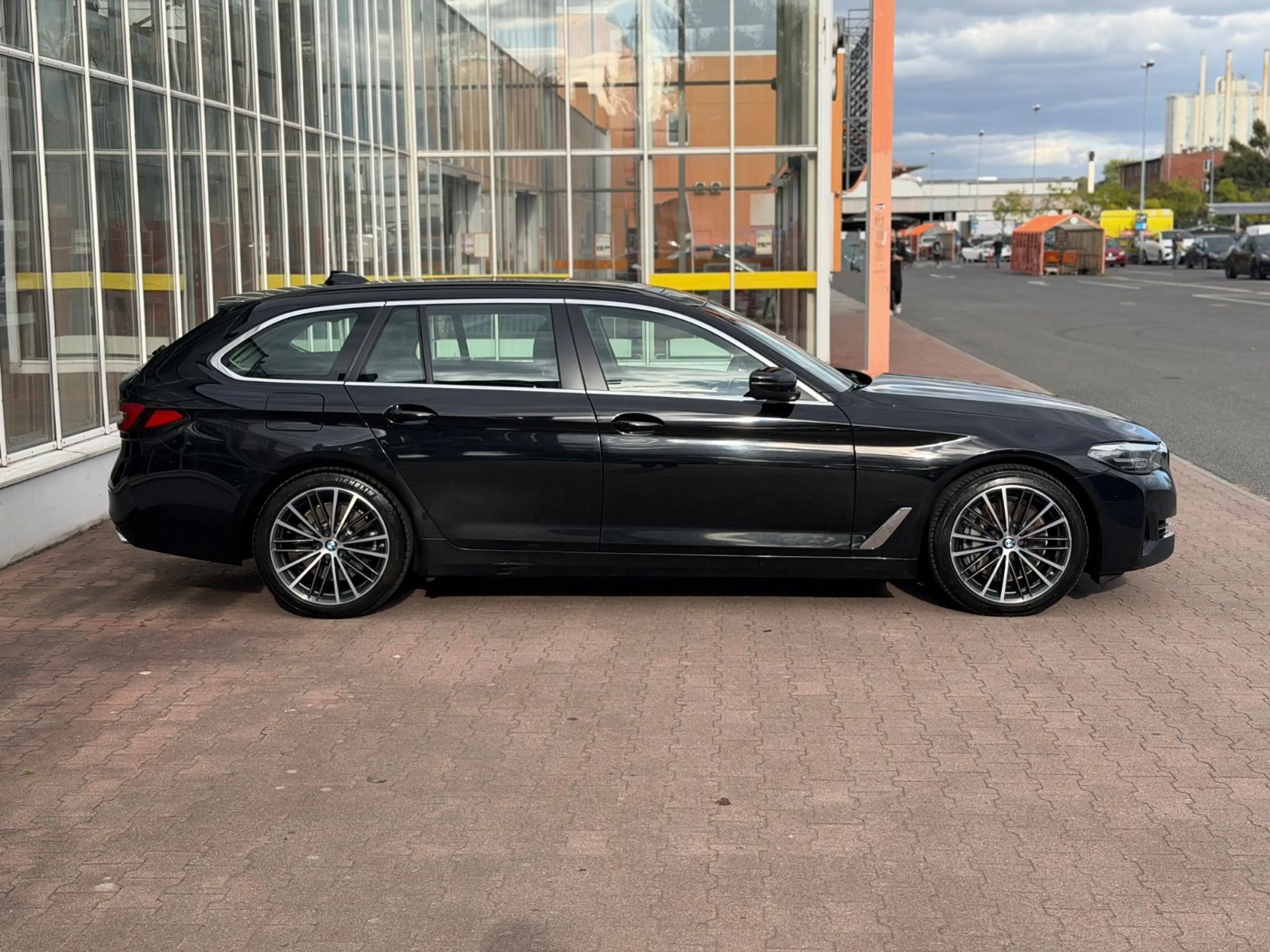 BMW 540 d xDrive Sport Line PANO/AMBI/AHK/KAM — photo 4