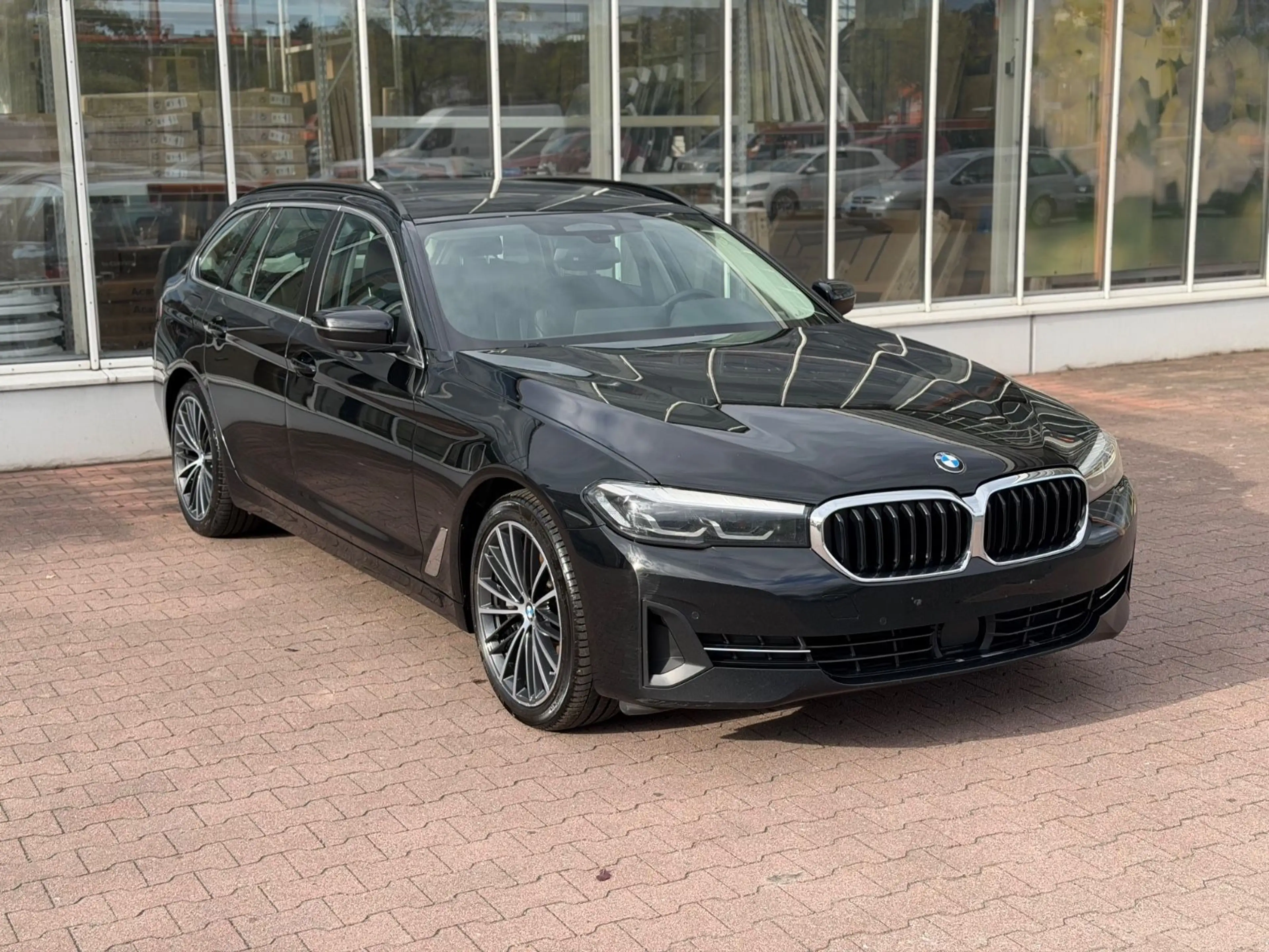 BMW 540 d xDrive Sport Line PANO/AMBI/AHK/KAM — photo 3