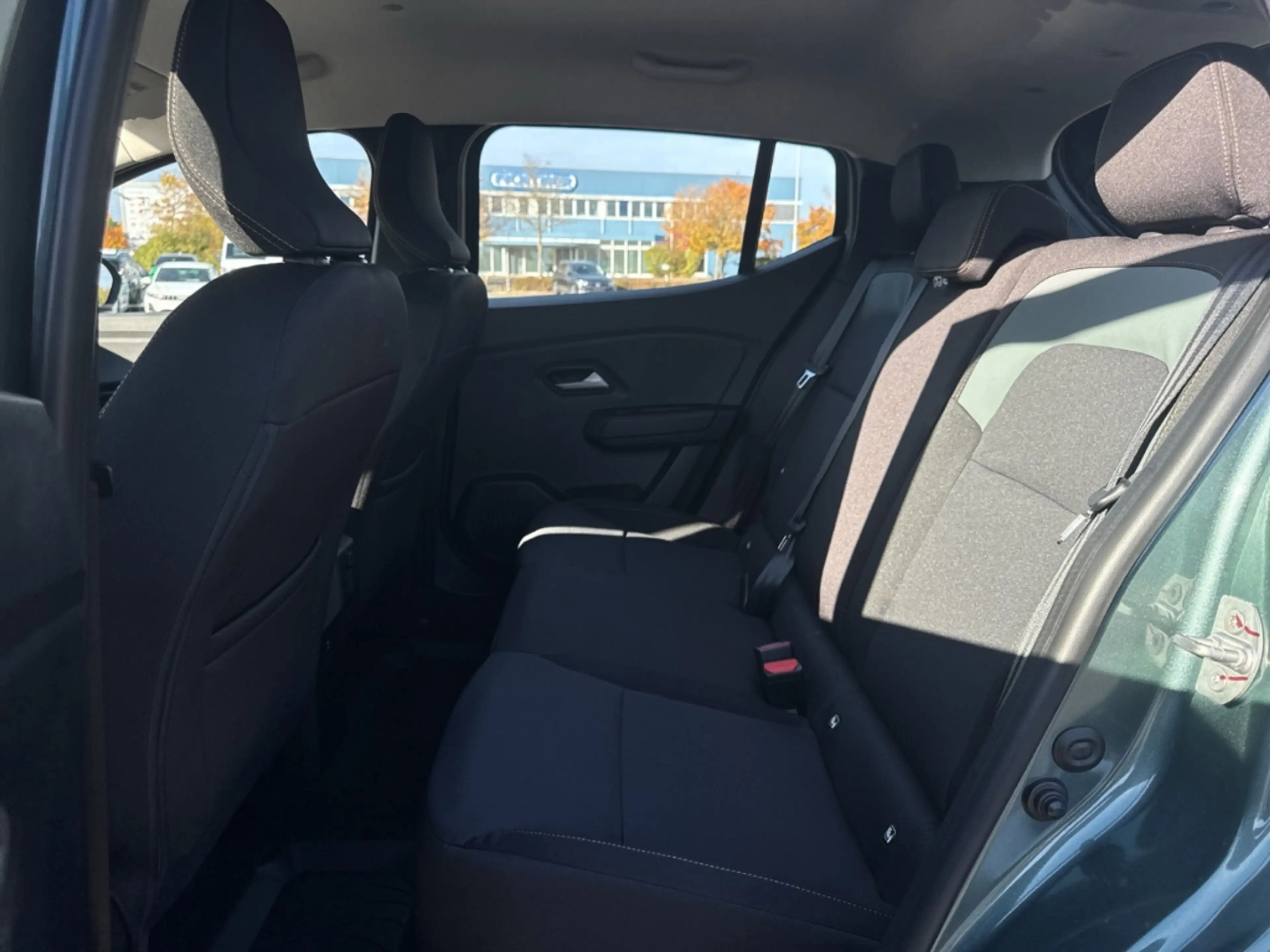 Dacia Sandero STEPWAY EXTREME TCe 110 SHZ+PDC+KAMERA — photo 11