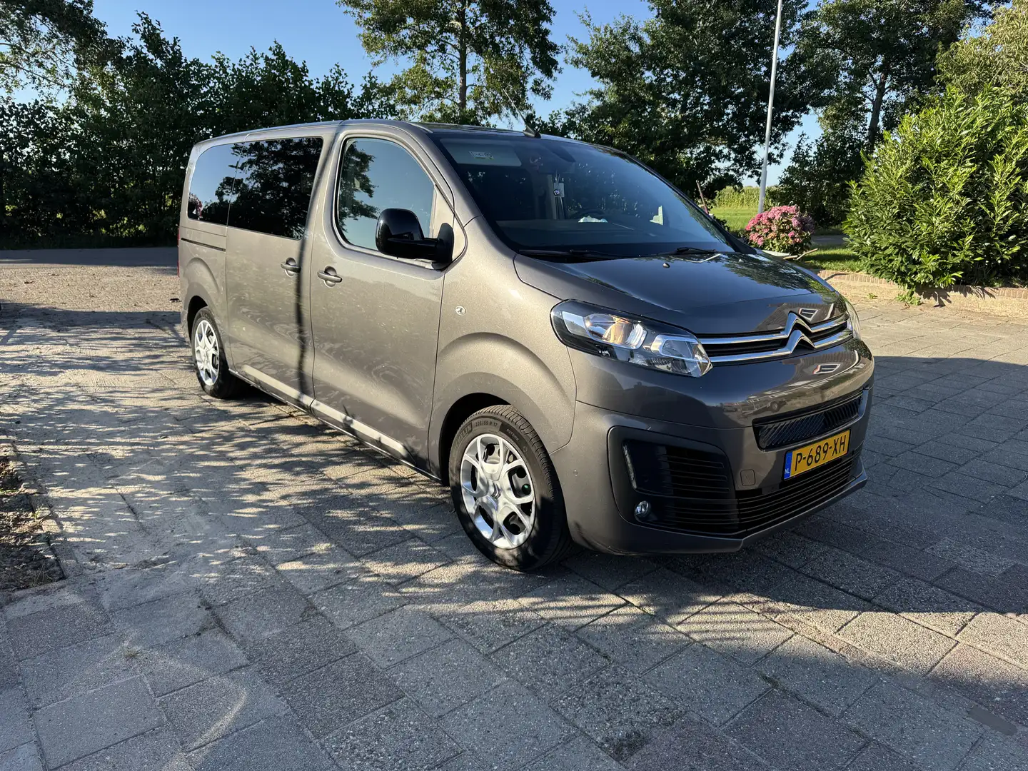 Citroen Jumpy 75kWh Business M Grijs - 2