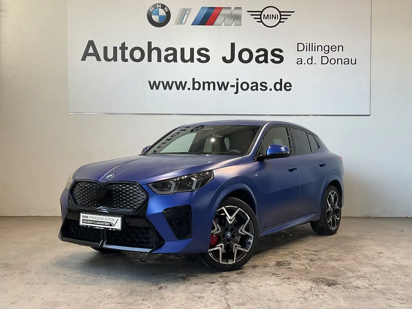 BMW iX2 M Sportpaket Pro Aktivsitz HK HiFi Bleu - 1