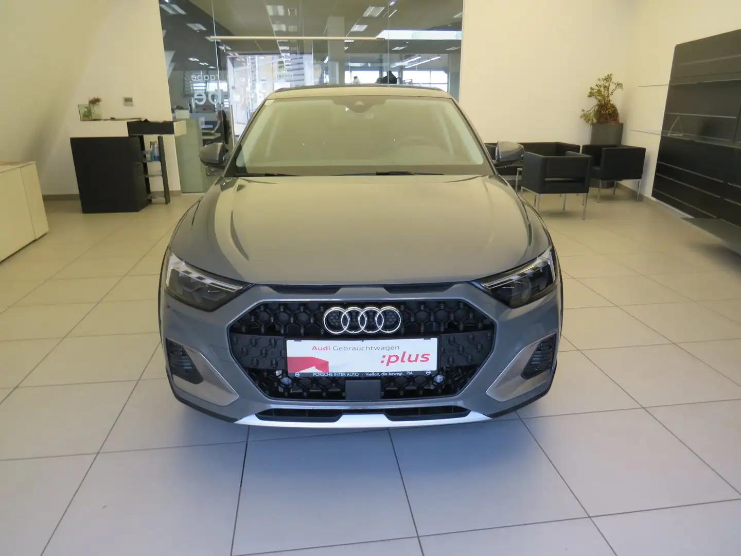Audi A1 30 TFSI intense Grau - 2