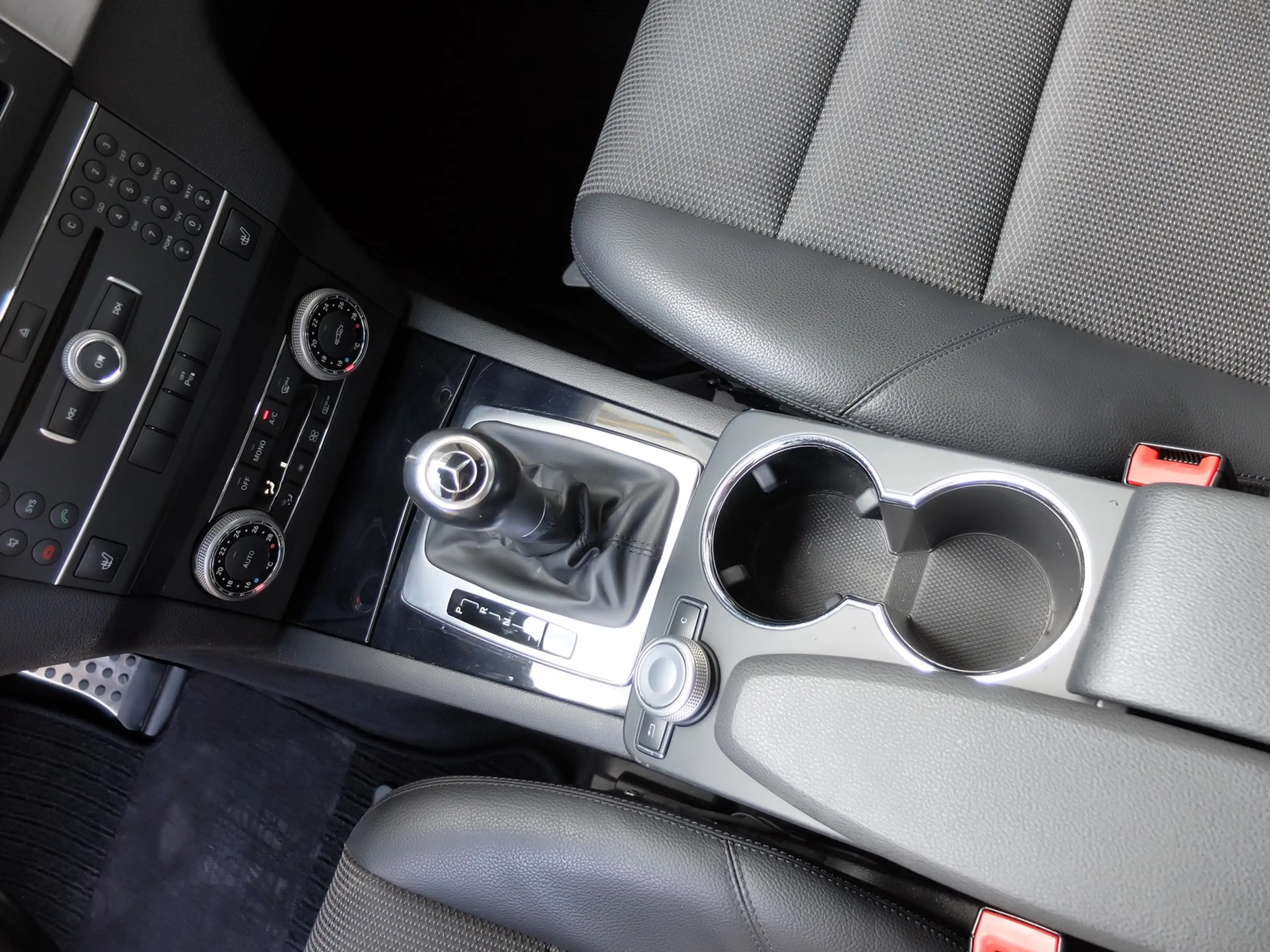 Mercedes-Benz GLK 220 4Matic Automatik AHK Sportpaket — photo 10